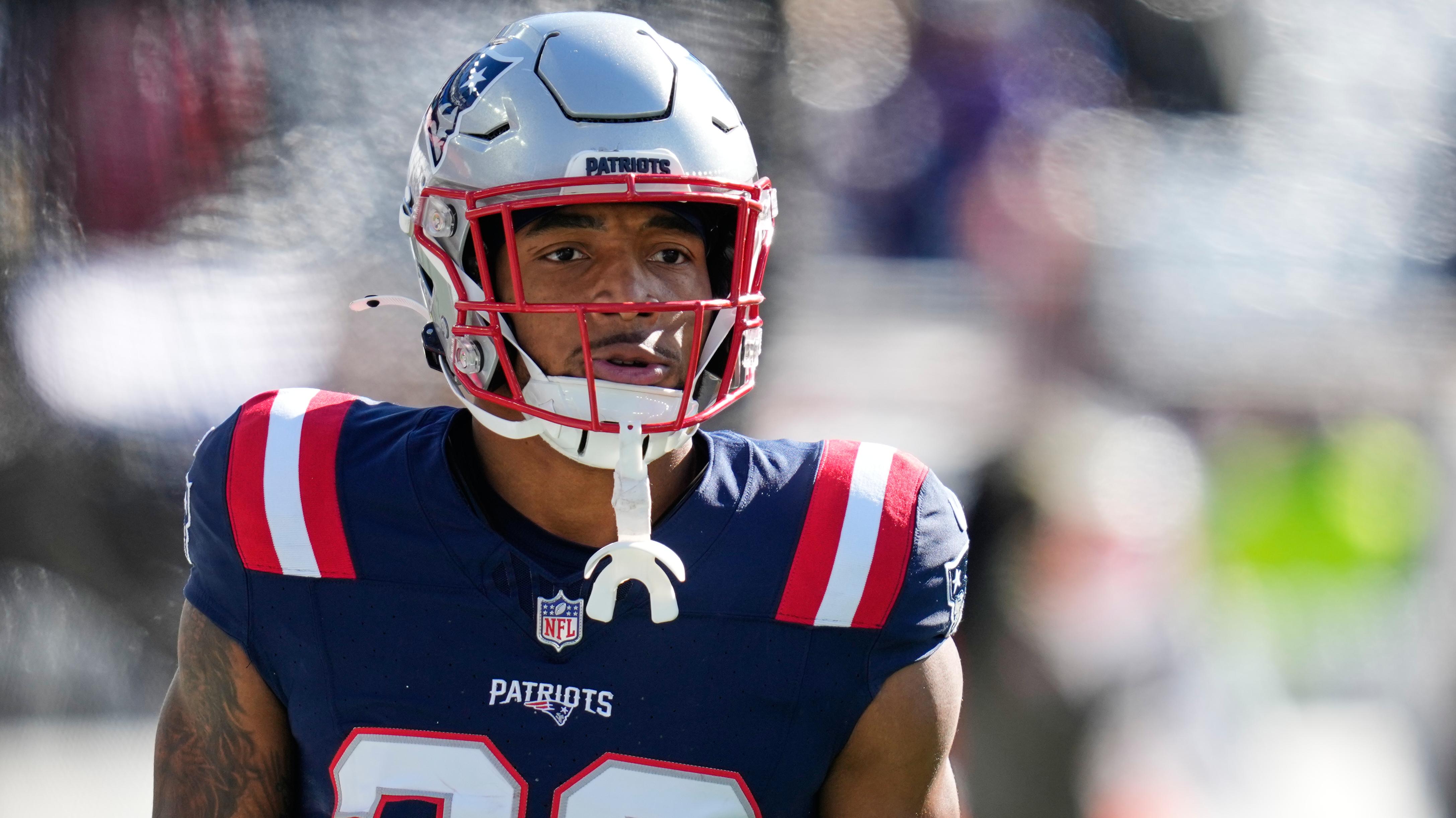 Falcons Patriots Football