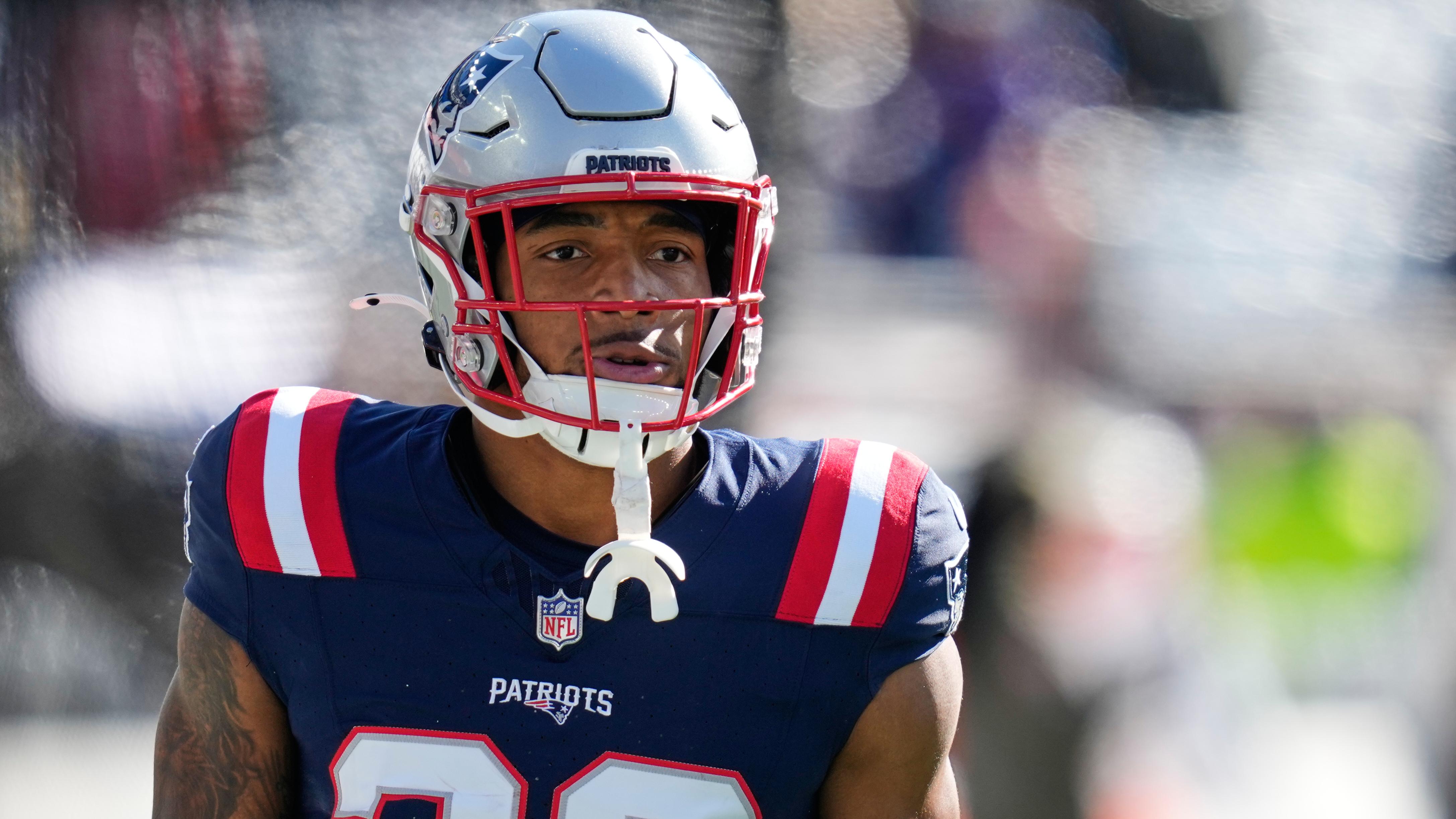 Falcons Patriots Football