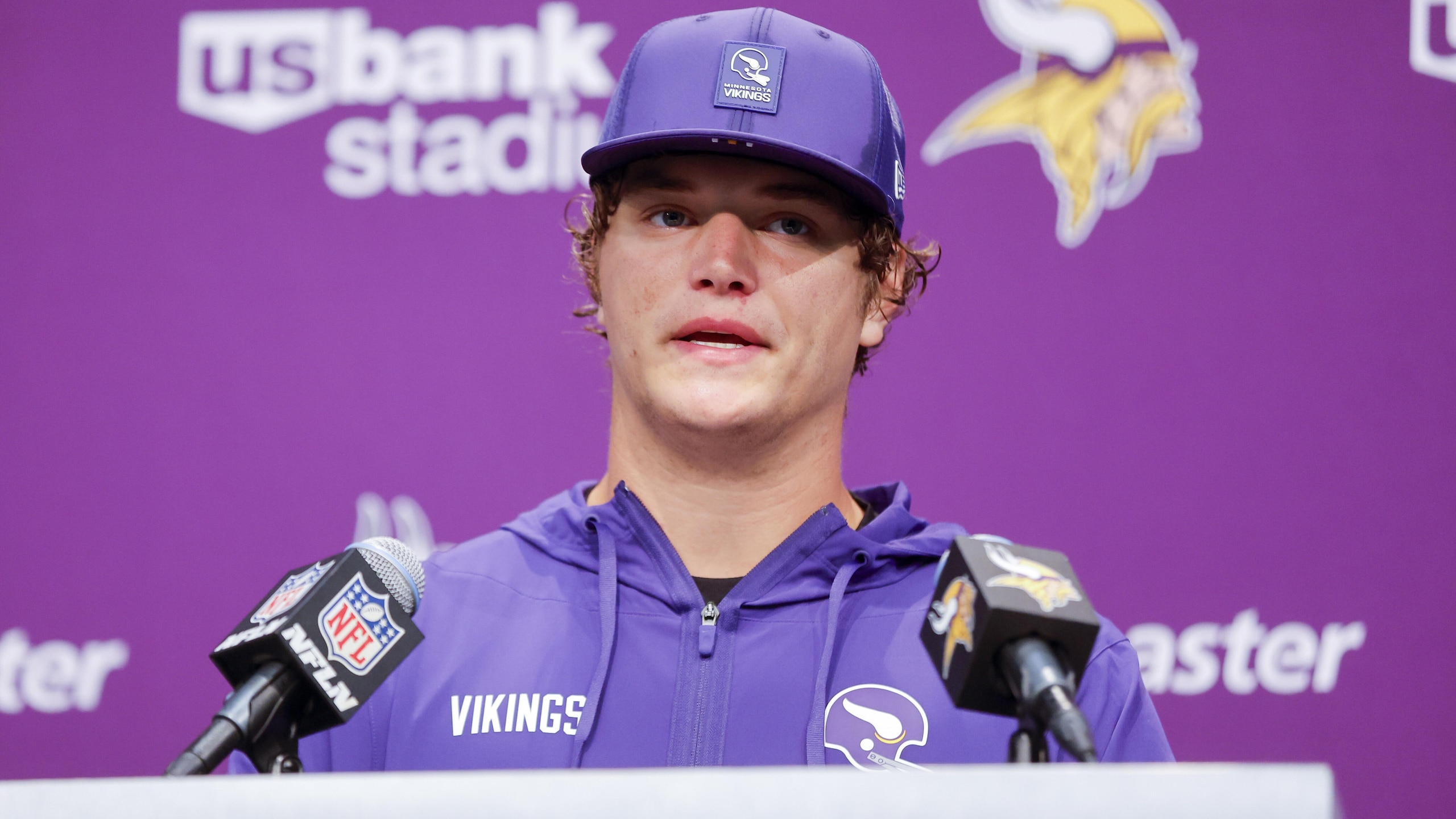 Falcons Vikings Football