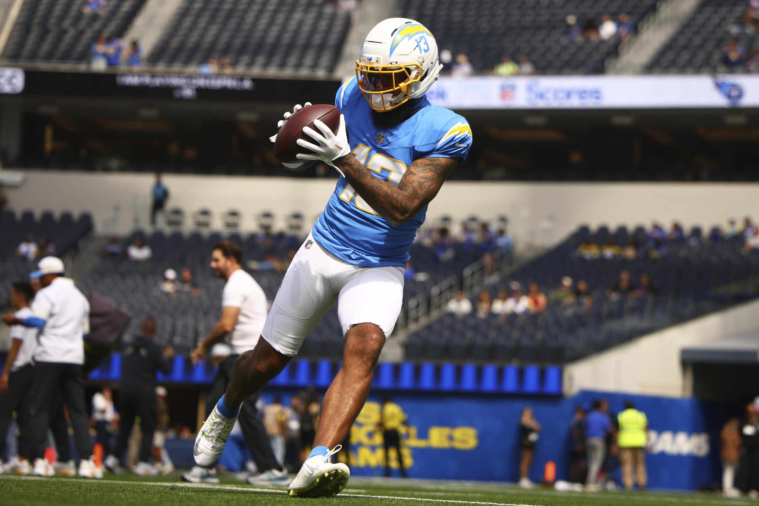 Chargers Rams Football