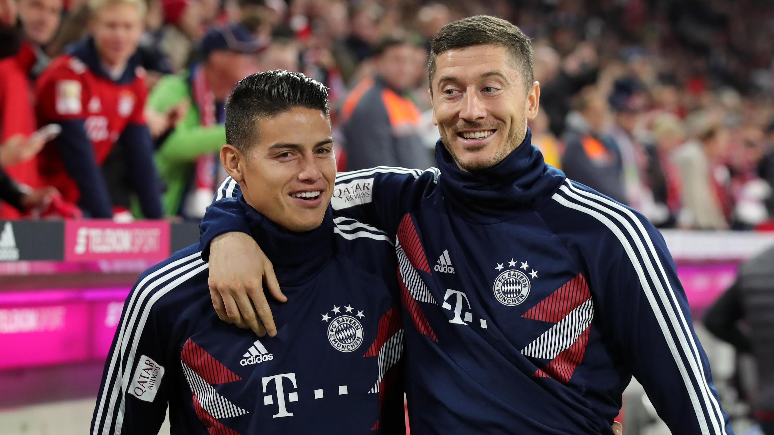 FC Bayern Muenchen v FC Augsburg - Bundesliga