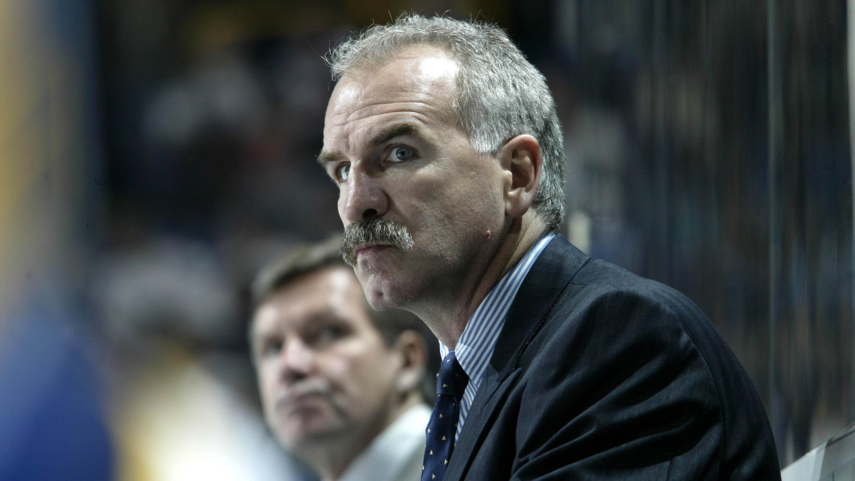 4 Nov 2003: Head coach Joel Quenneville of the St. Louis Blues during the Blues 2-1 overtime victory over the Anaheim Mighty Ducks at the Savvis Center in St. Louis, MO.