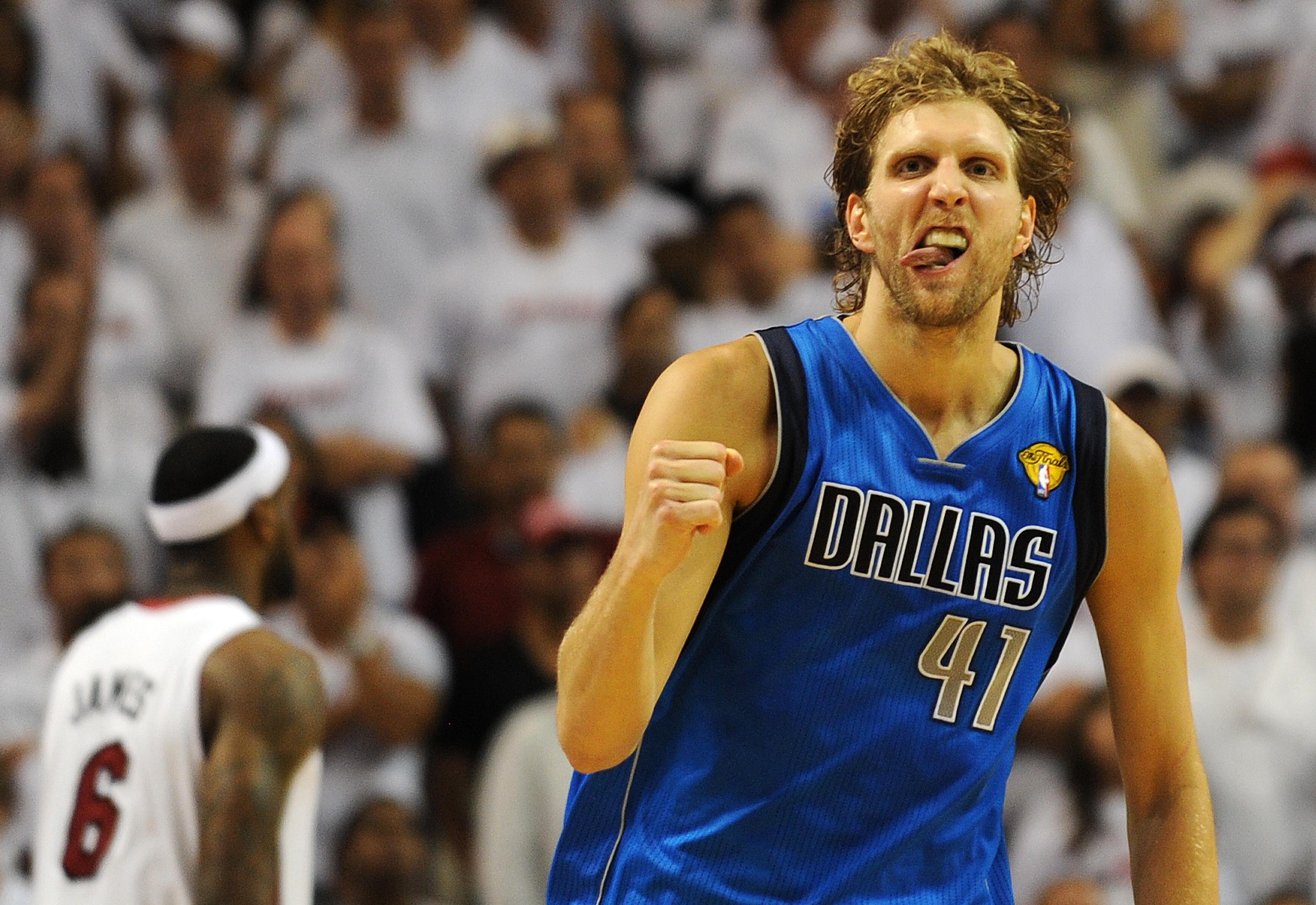 Dirk Nowitzki of the Dallas Mavericks ce