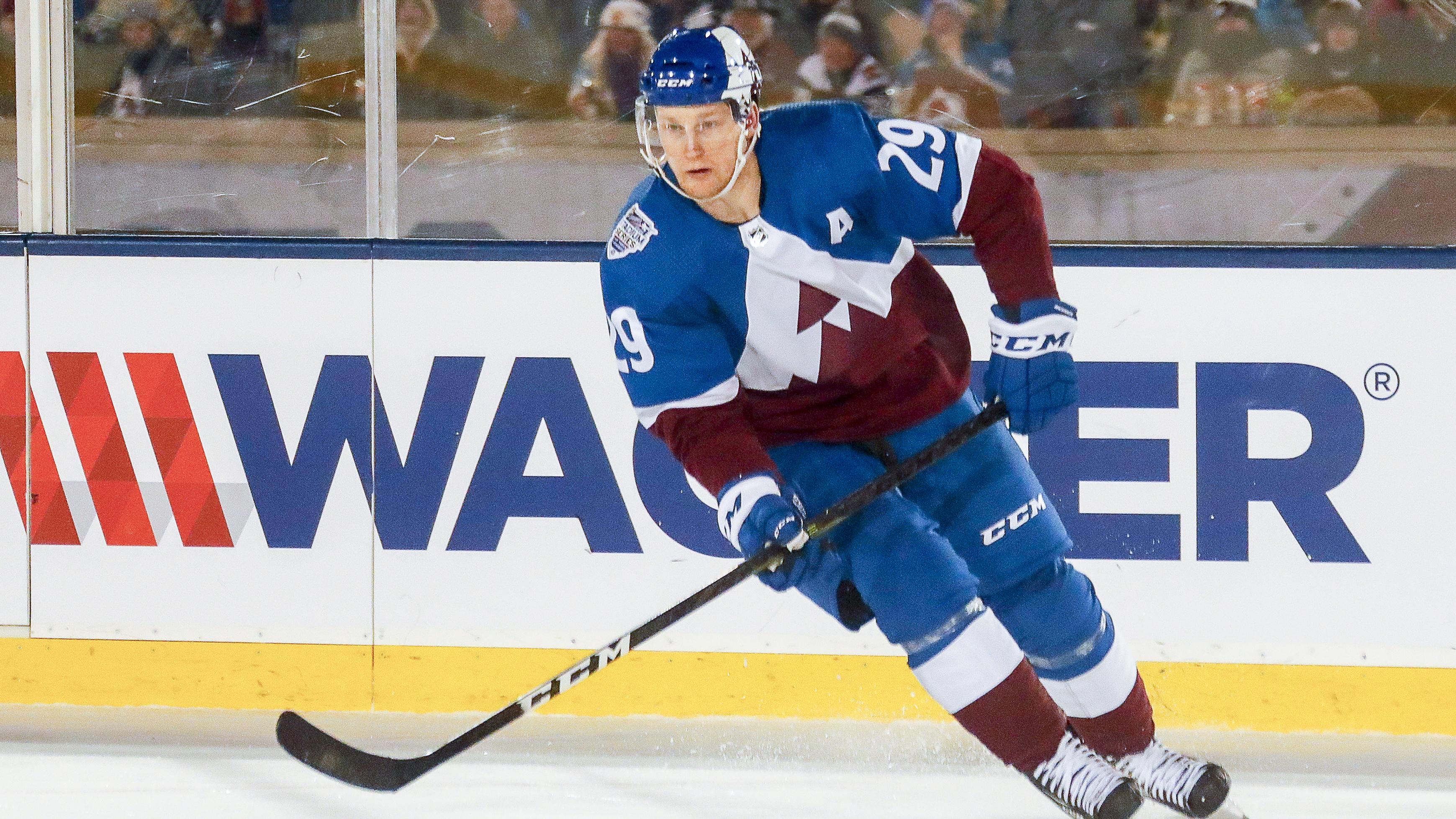 NHL: FEB 15 Stadium Series - Kings at Avalanche