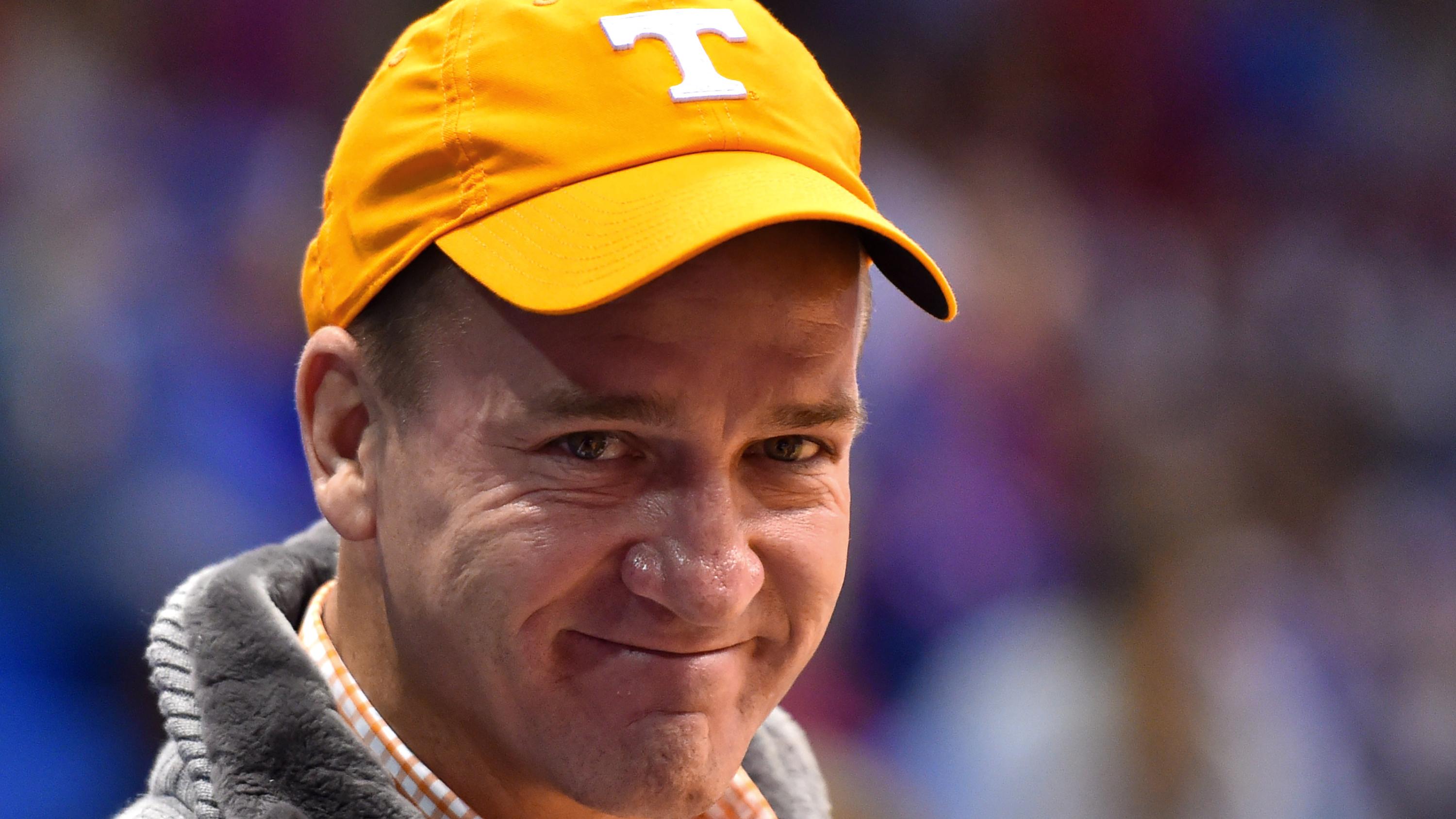 Peyton Manning Gifts Tennessee CFB Custom Beats Headphones in Video Before 2025 Season