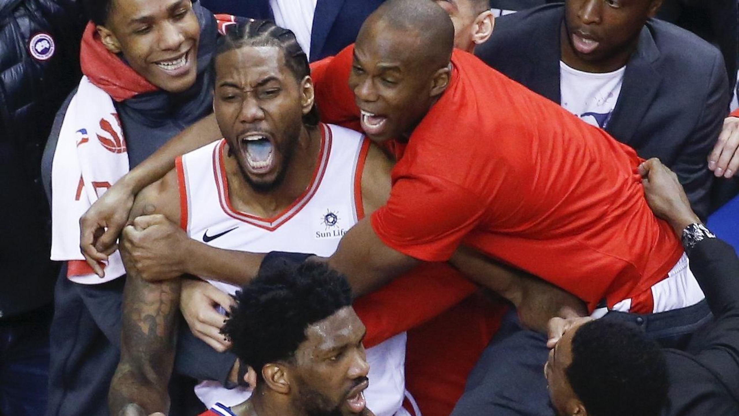 Toronto Raptors Kawhi Leonard Philadelphia 76ers Scotiabank Arena