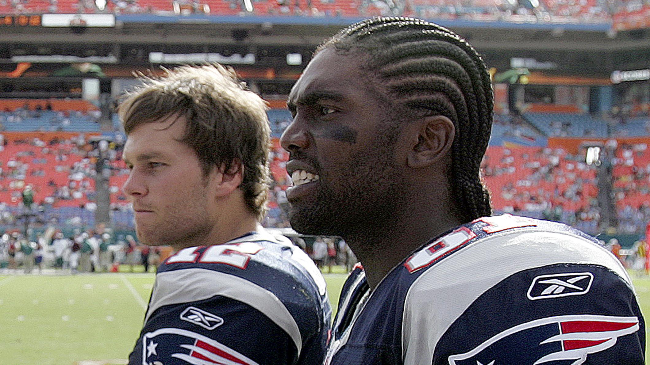 New England Patriots Vs. Miami Dolphins At Dolphins Stadium