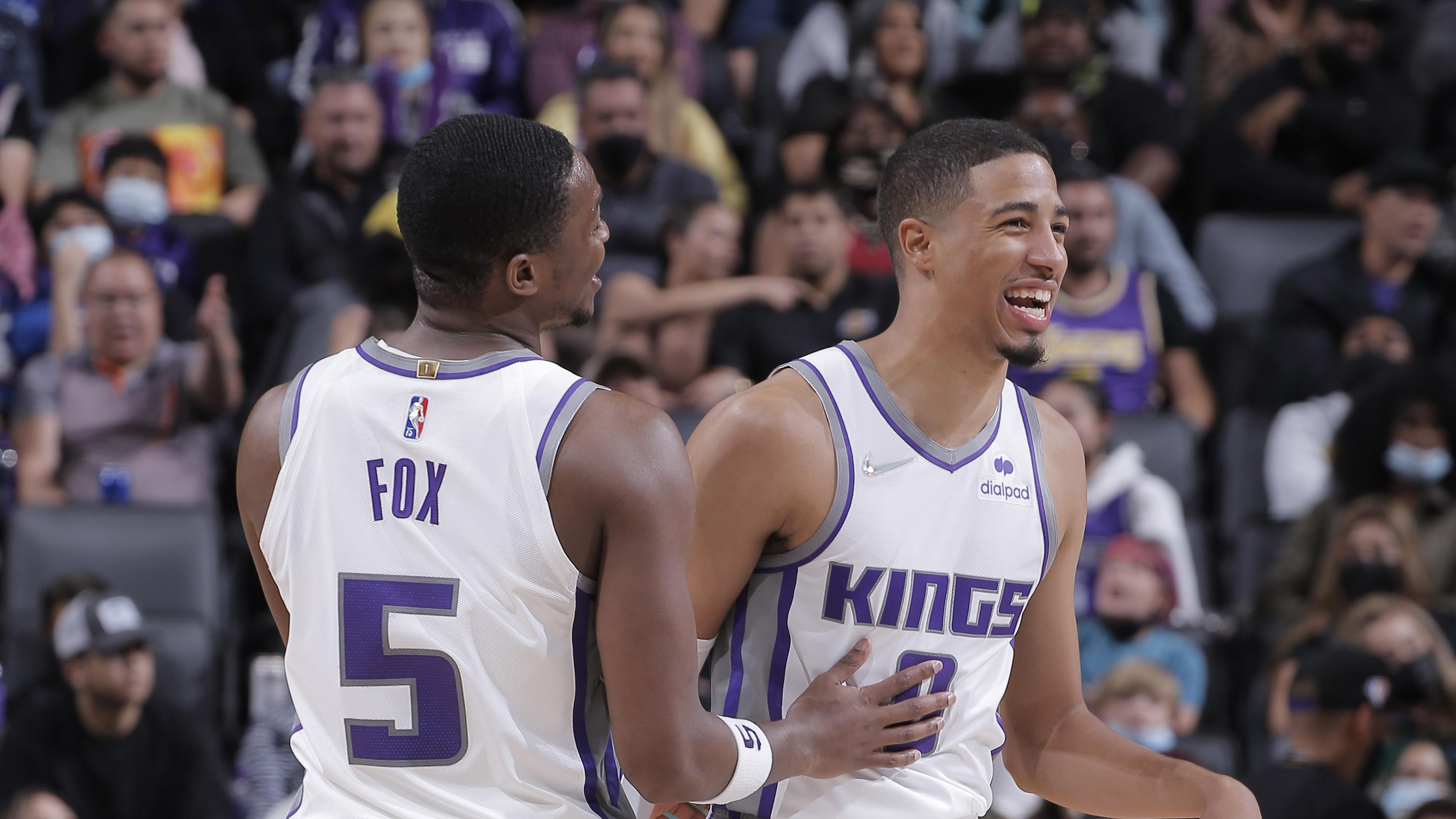 Los Angeles Lakers v Sacramento Kings