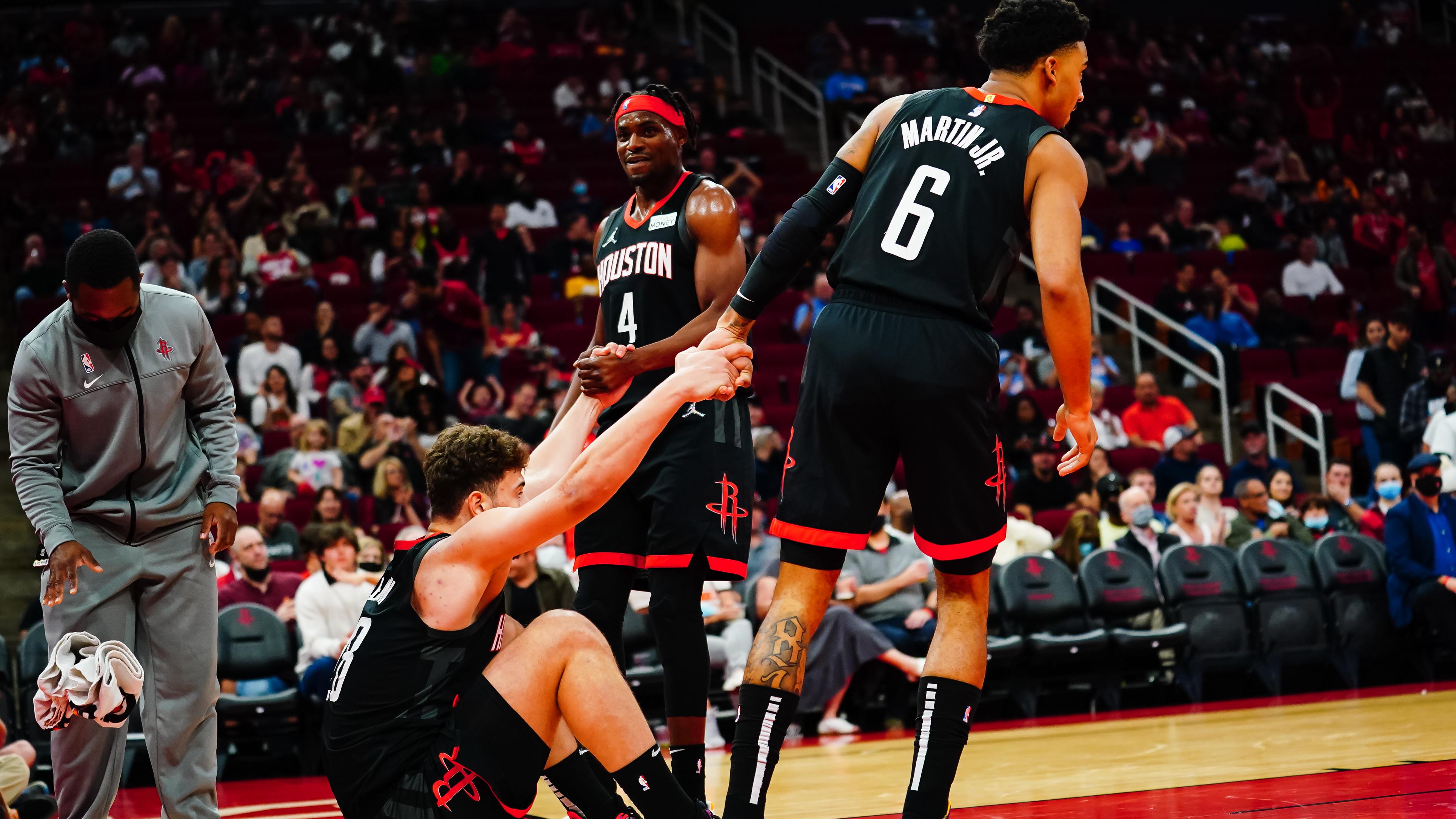 Phoenix Suns v Houston Rockets