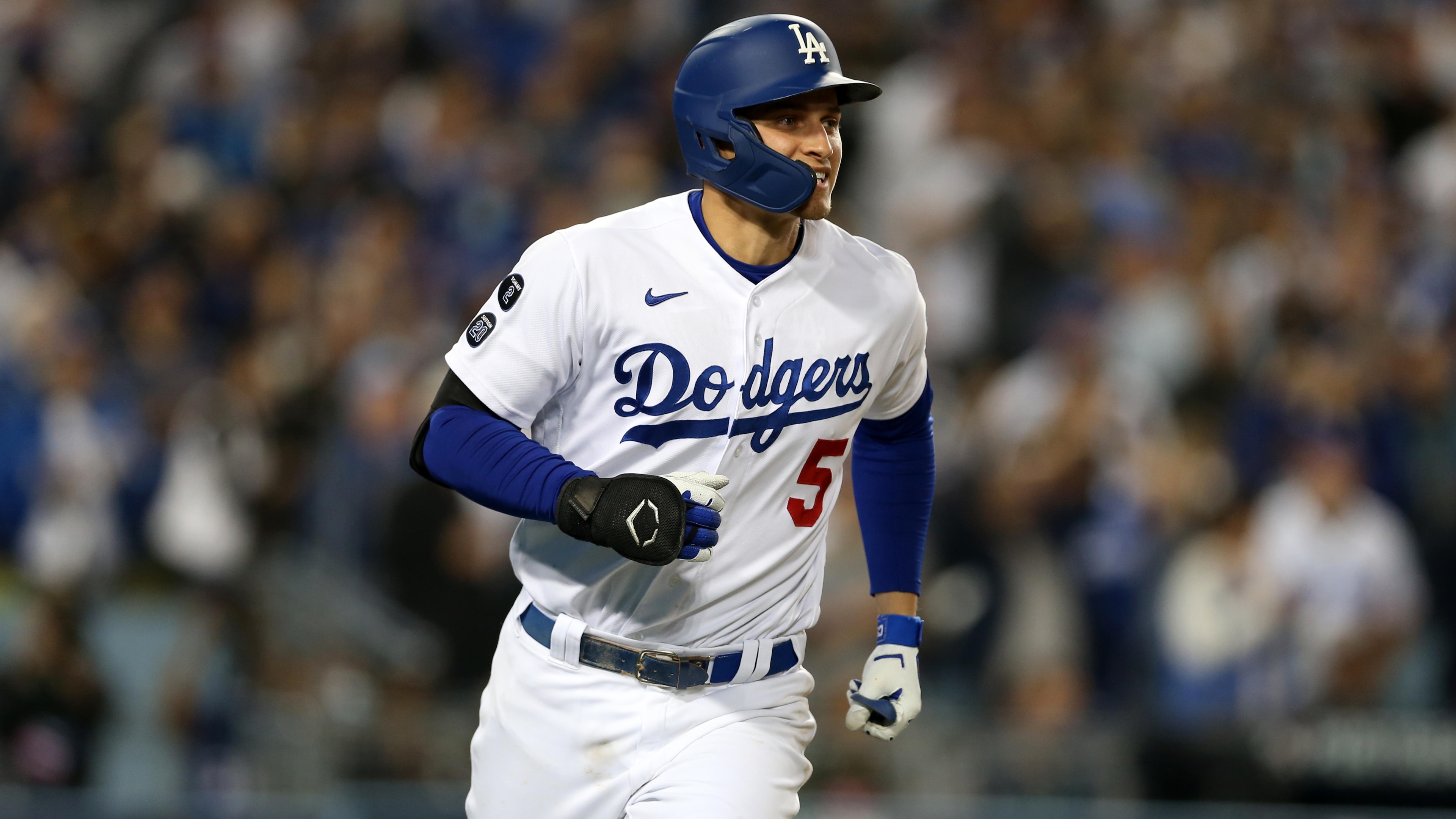 Division Series - San Francisco Giants v Los Angeles Dodgers - Game Four Division Series - San Francisco Giants v Los Angeles Dodgers - Game Four
