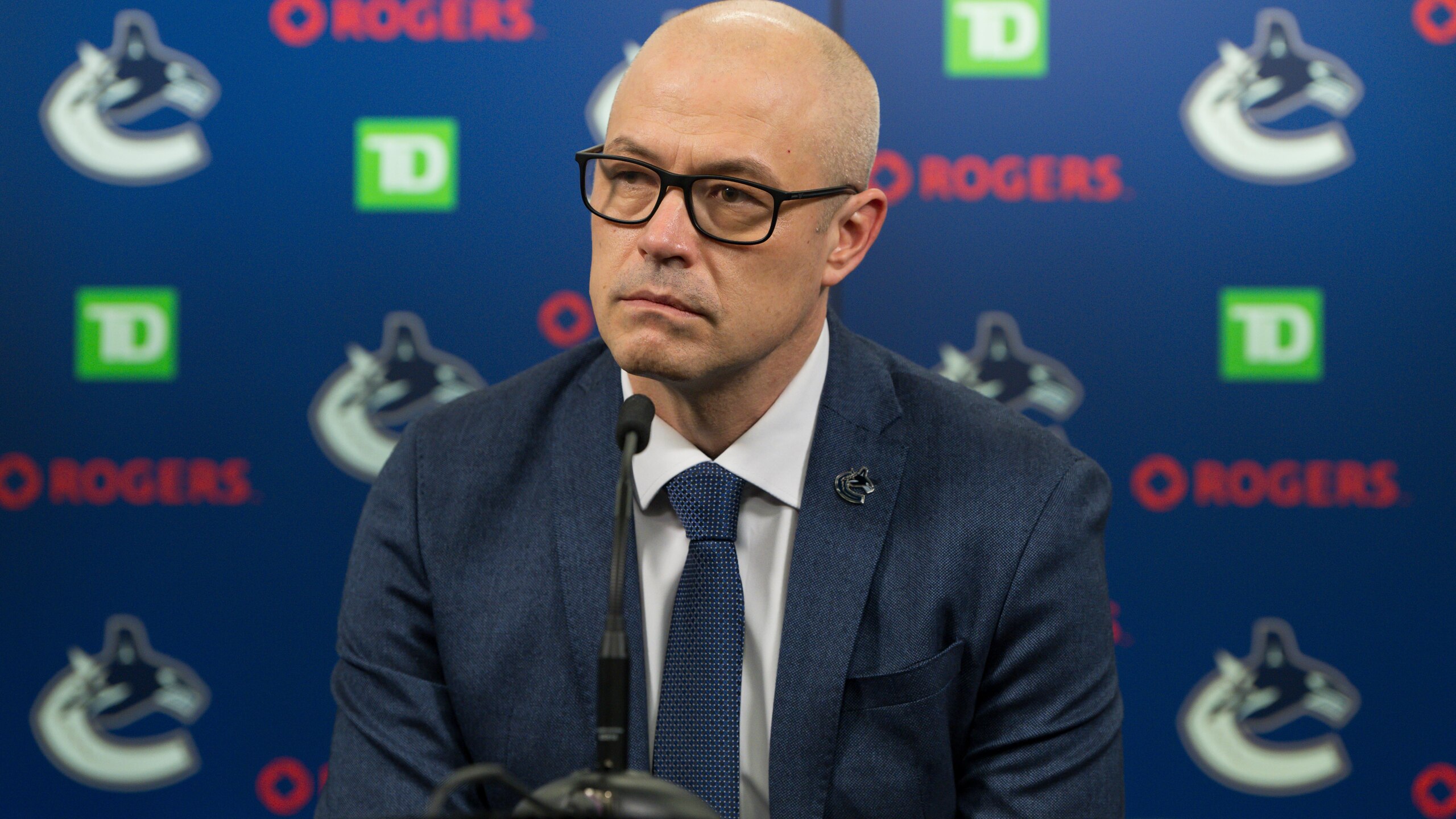 NHL: MAR 20 Sabres at Canucks