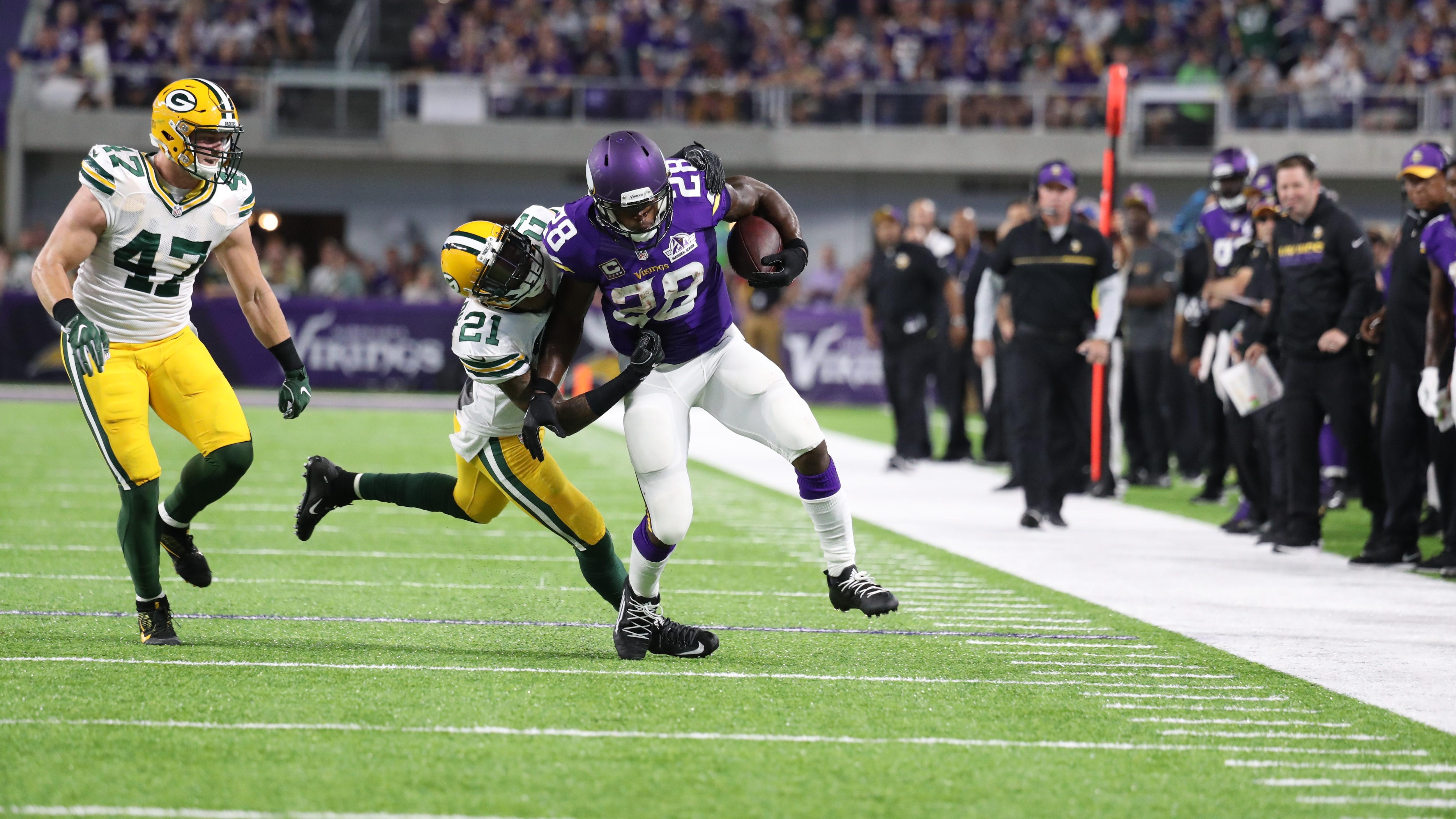 Green Bay Packers v Minnesota Vikings