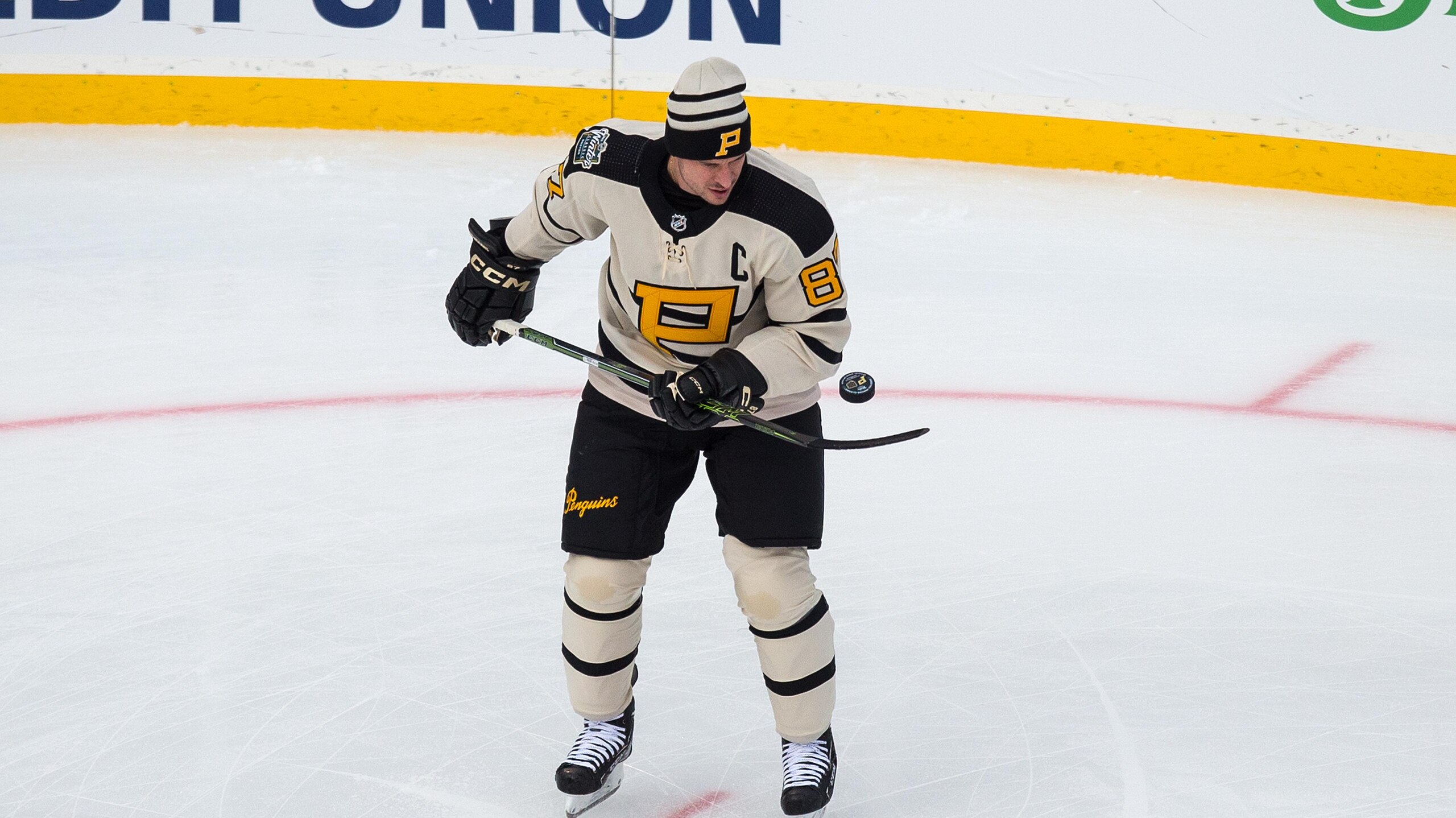 NHL: JAN 02 2023 Winter Classic - Penguins at Bruins NHL: JAN 02 2023 Winter Classic - Penguins at Bruins