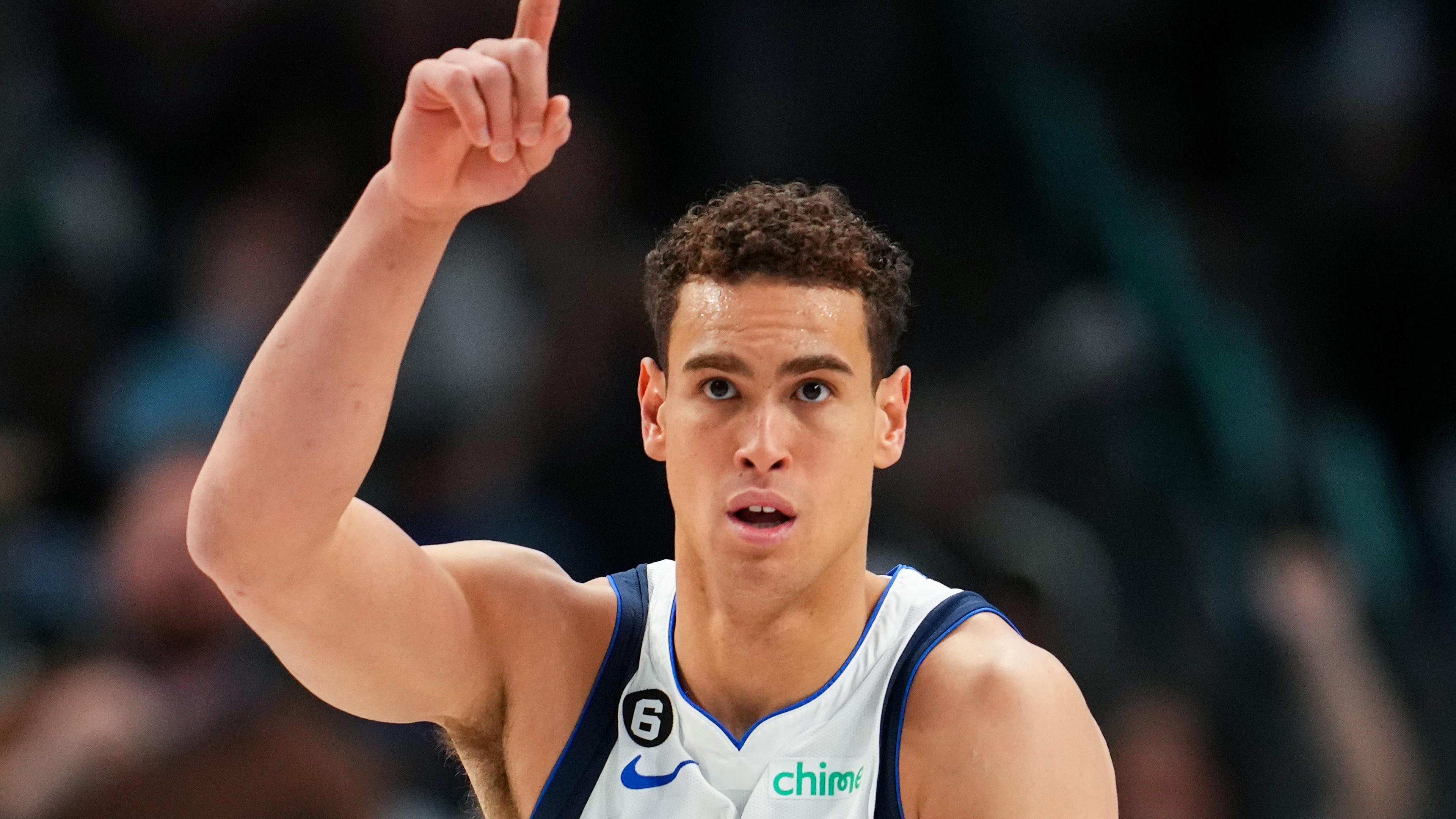 Atlanta Hawks v Dallas Mavericks Atlanta Hawks v Dallas Mavericks