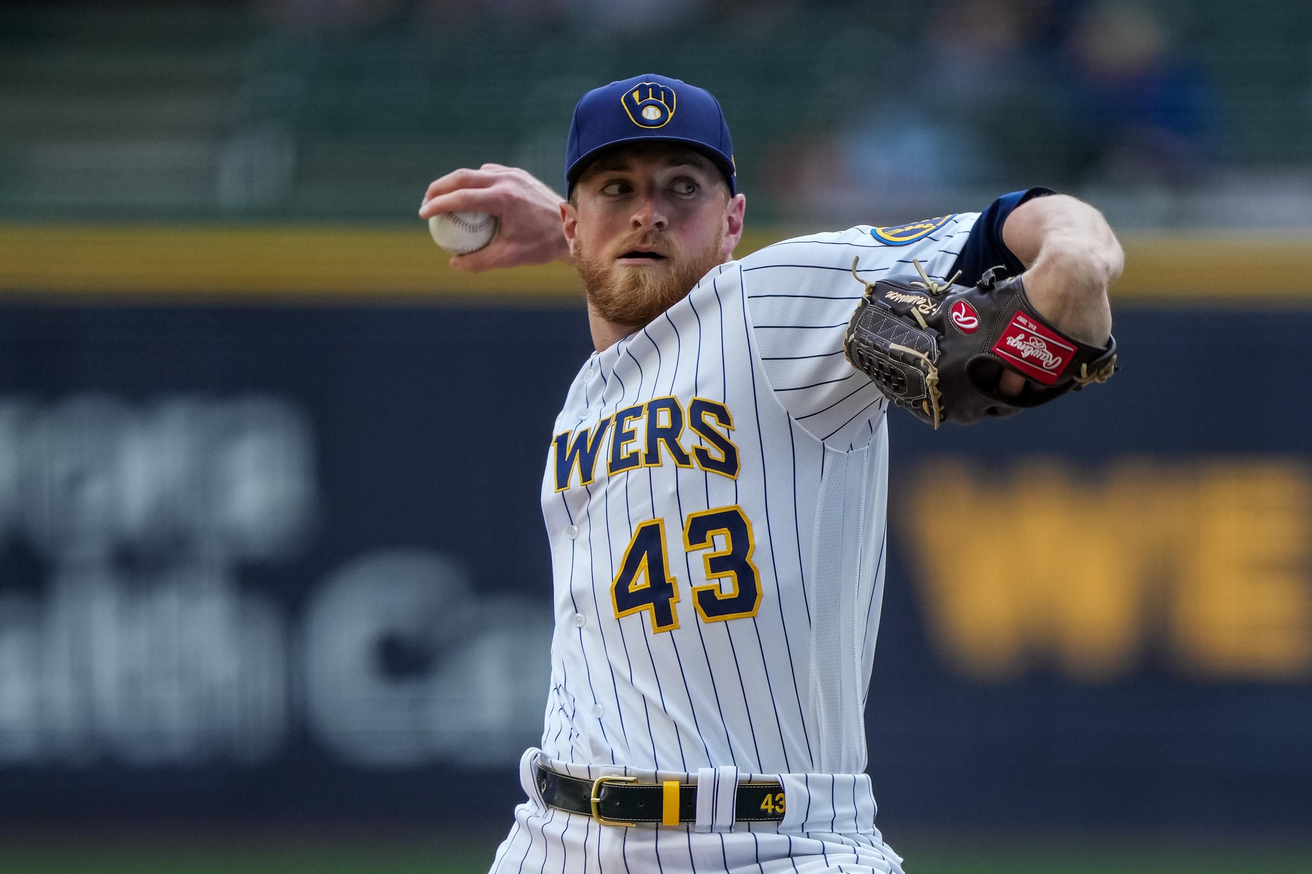 Minnesota Twins v Milwaukee Brewers