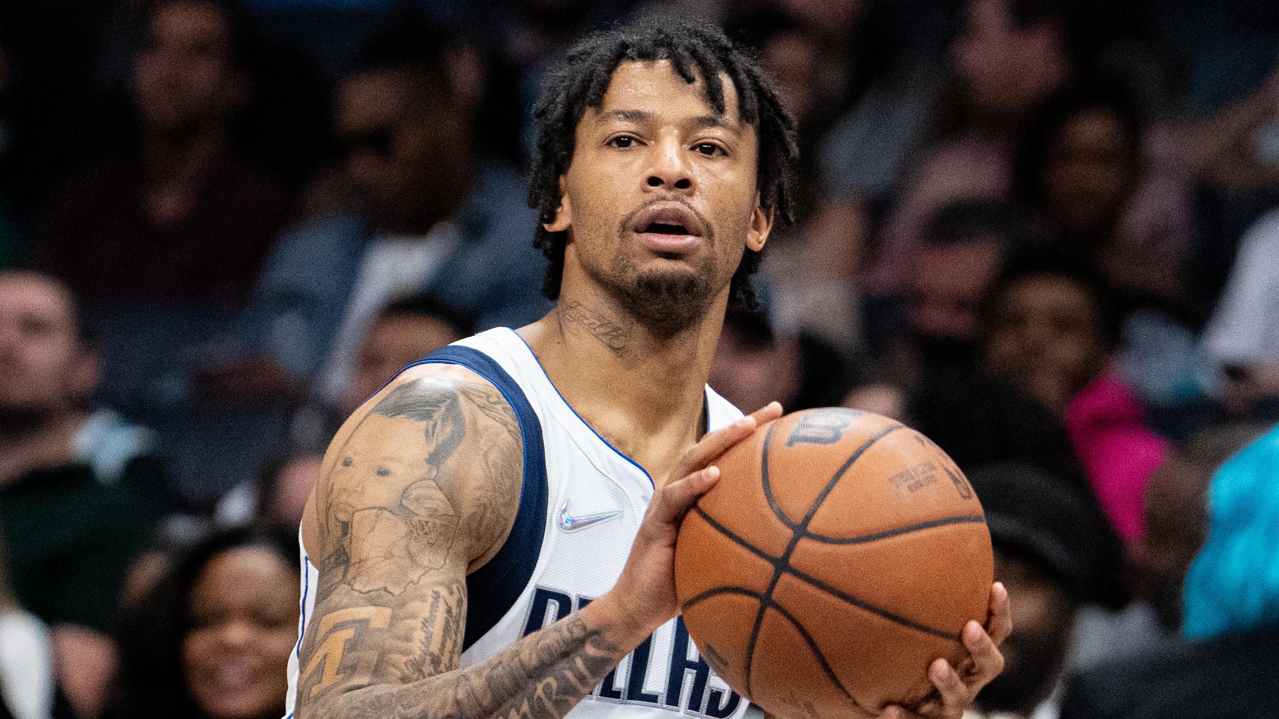 Dallas Mavericks v Charlotte Hornets