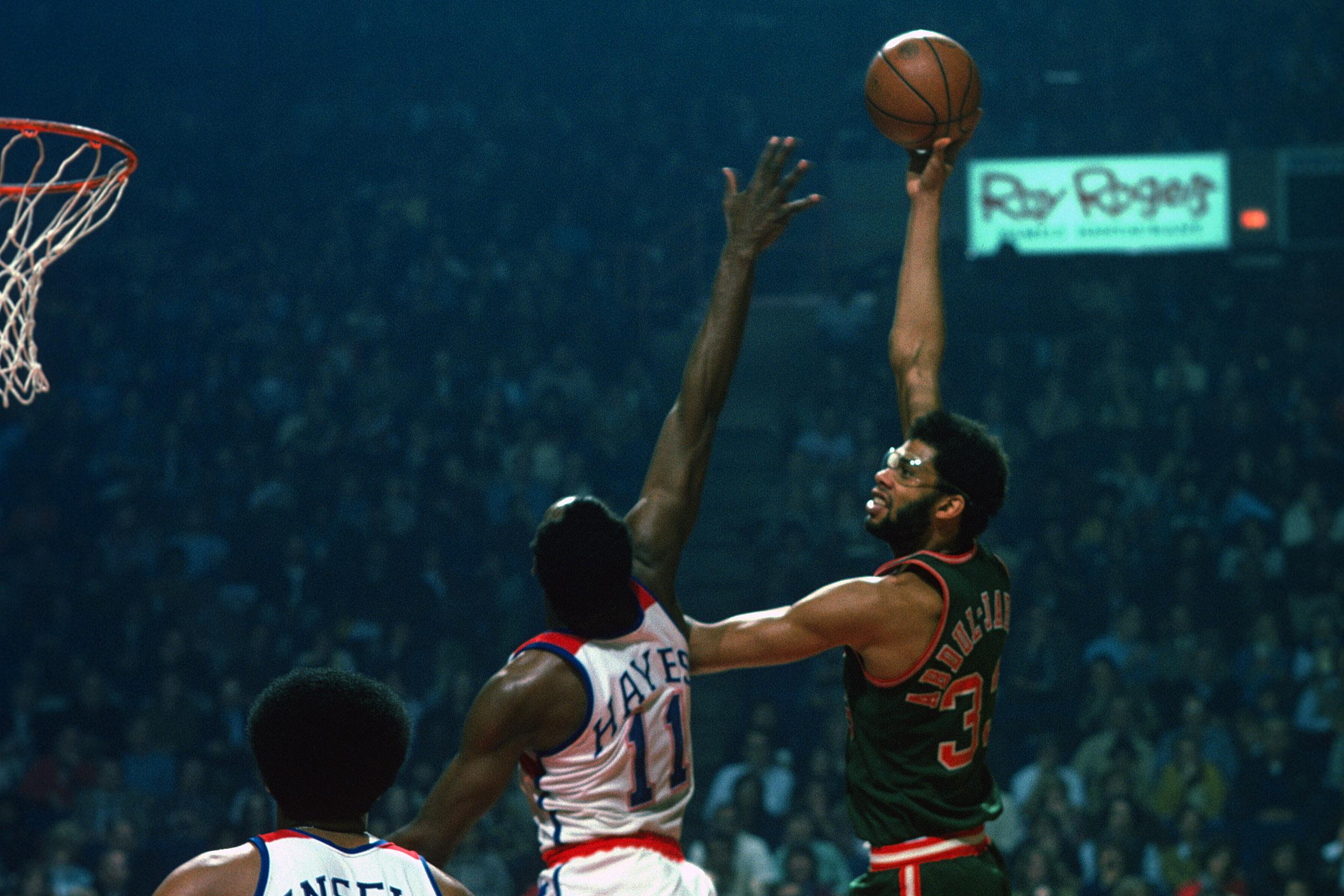 Milwaukee Bucks v Washington Bullets