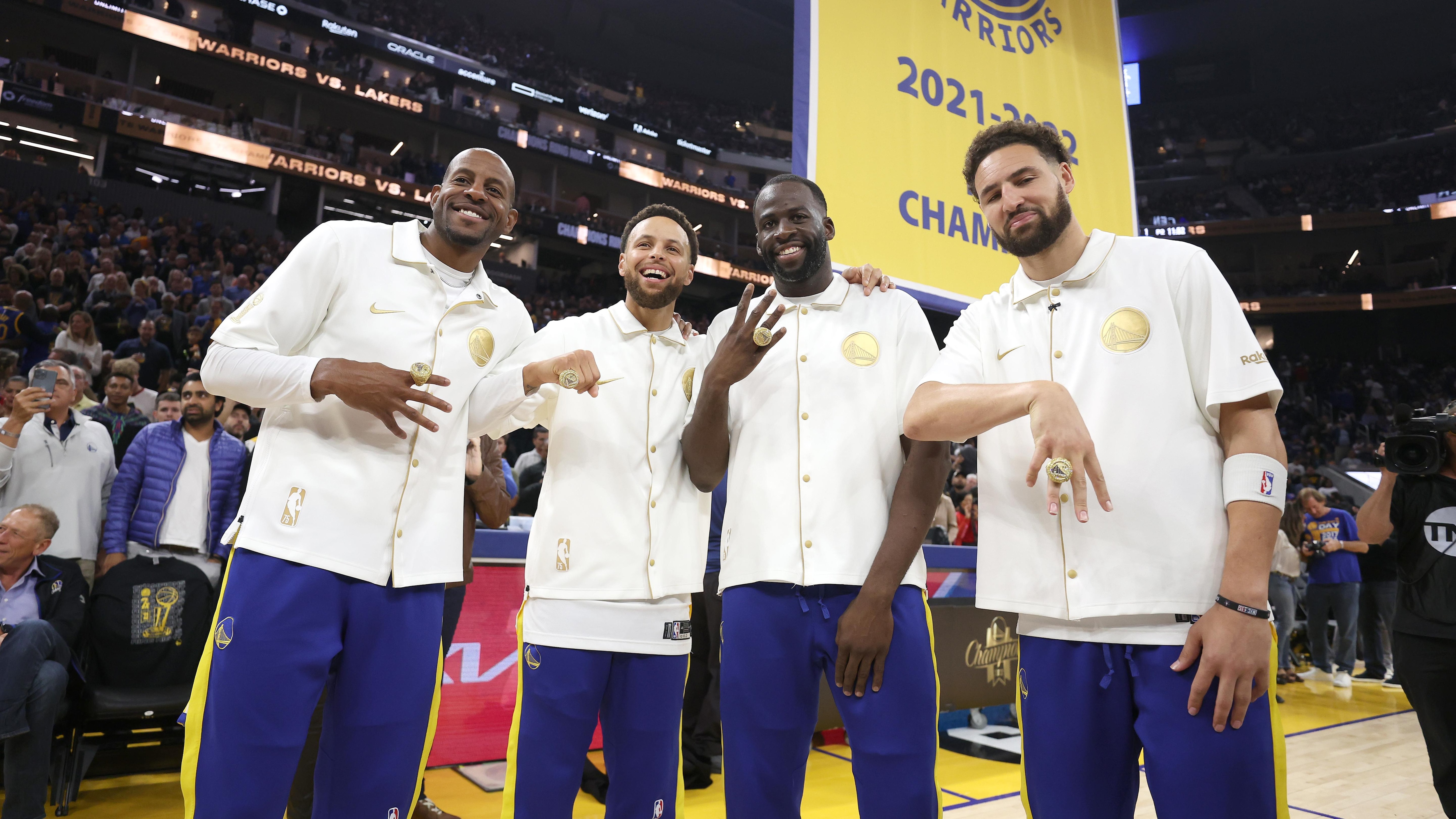 Los Angeles Lakers v Golden State Warriors