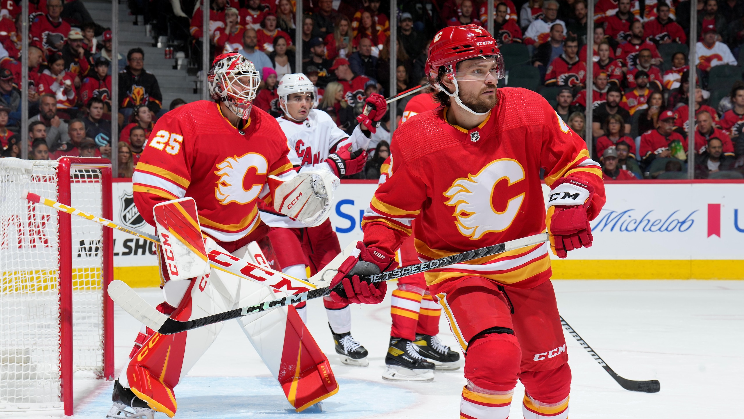Carolina Hurricanes v Calgary Flames