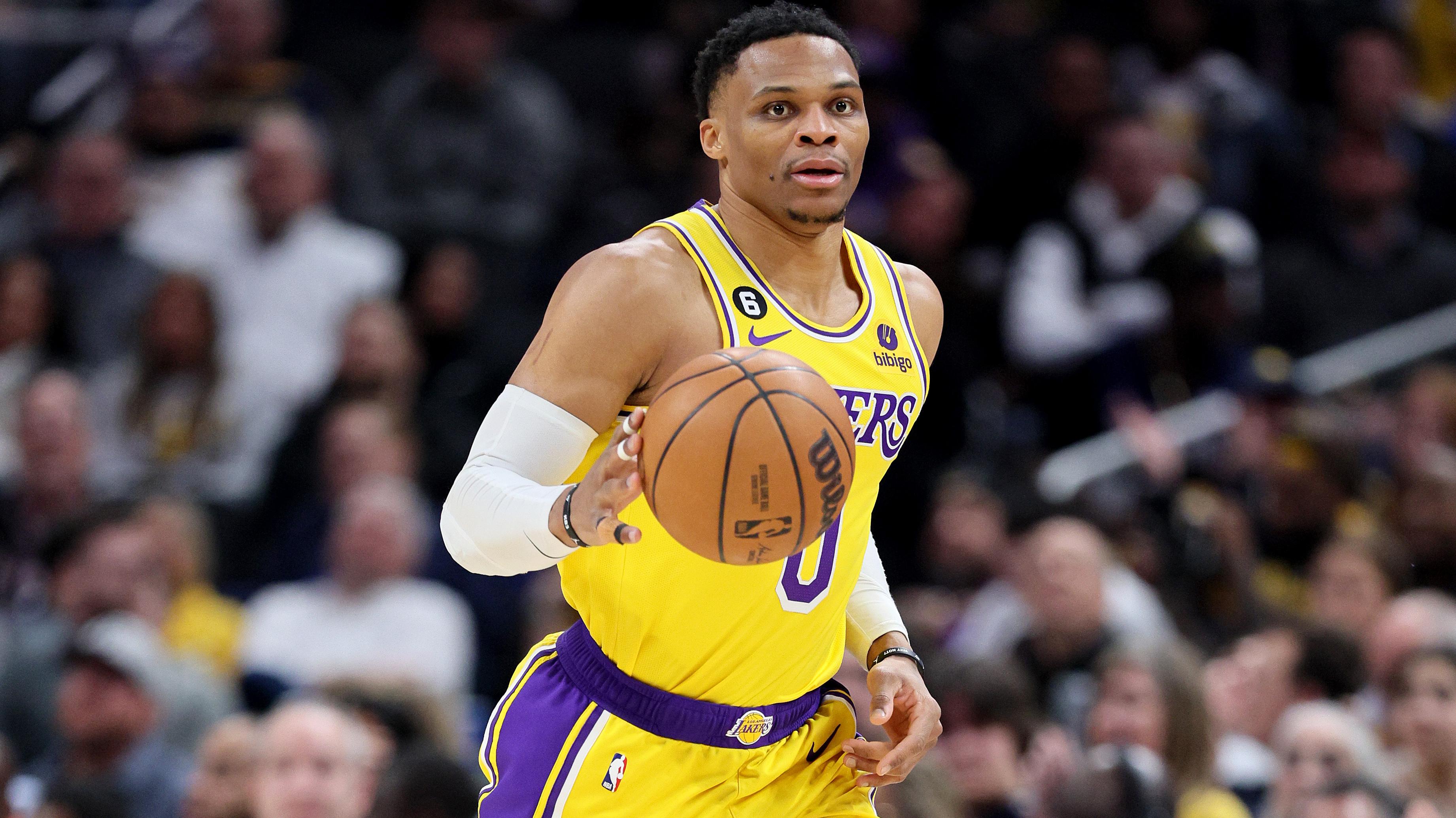 Los Angeles Lakers v Indiana Pacers