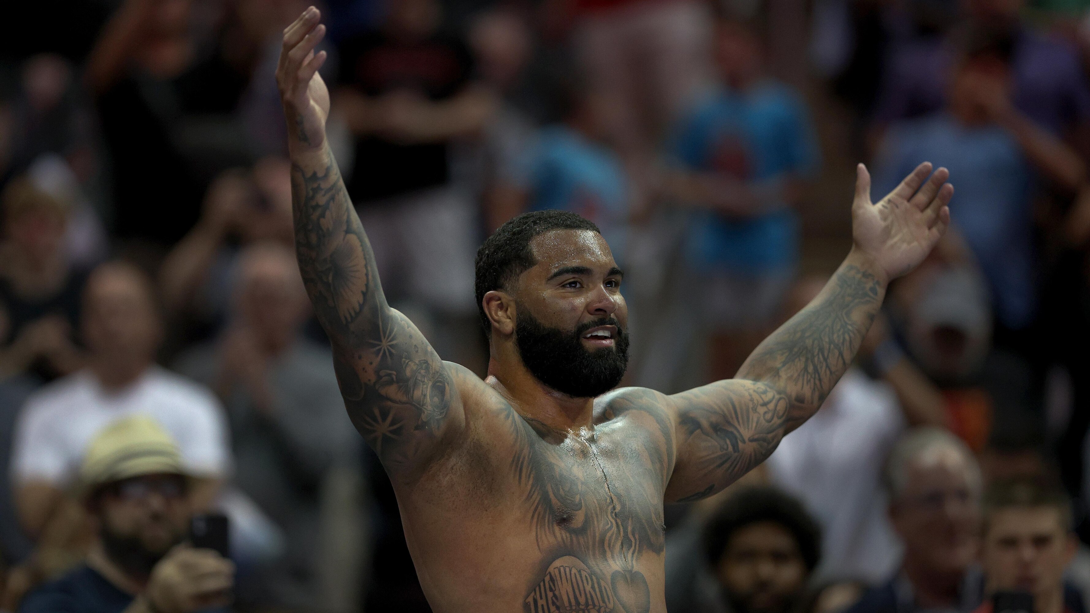 Médaillé d’or olympique Gable Steveson pour faire des débuts en boxe sale après la NFL, Tentative de la WWE