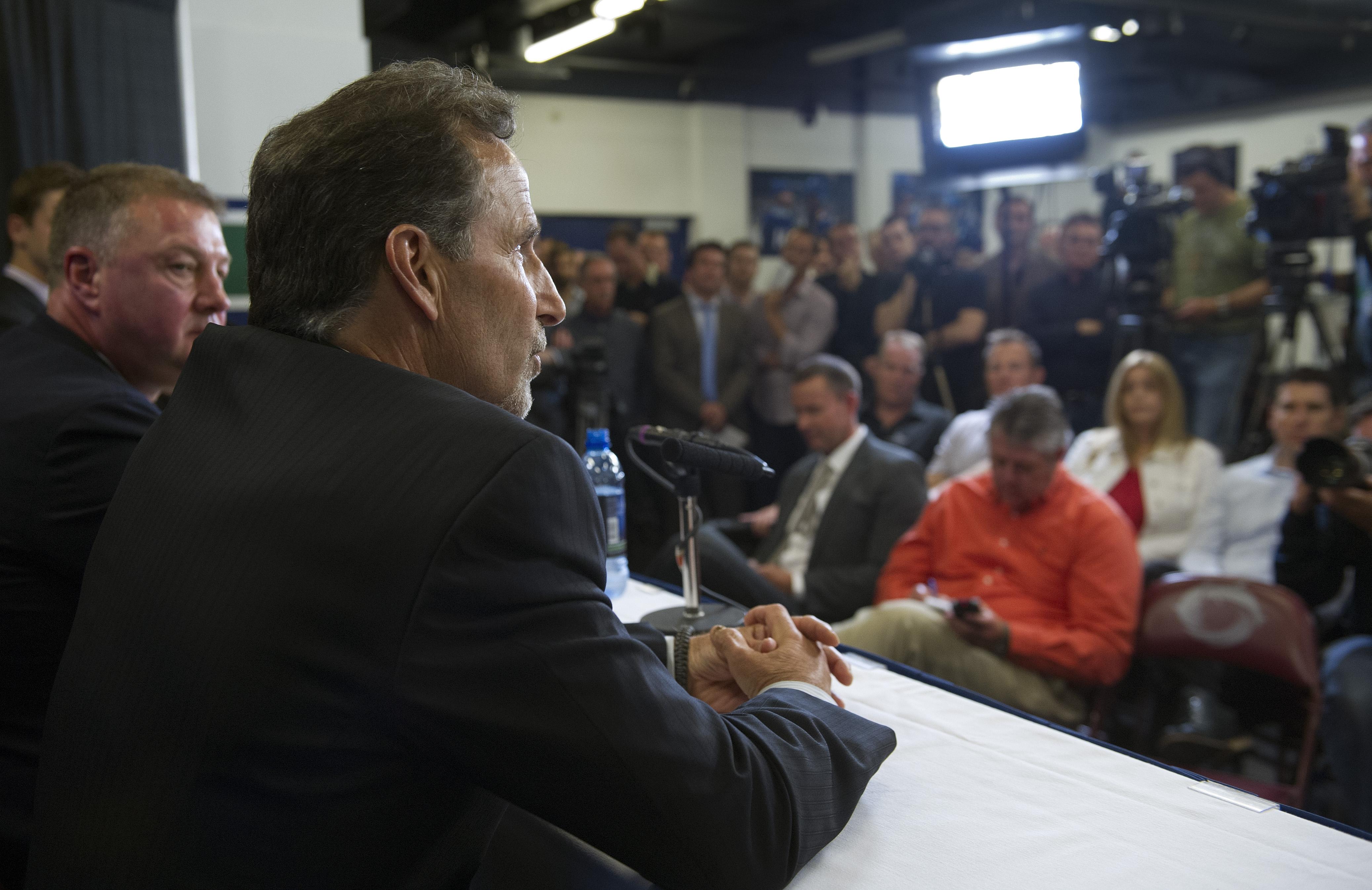 Vancouver Canucks Introduce John Tortorella