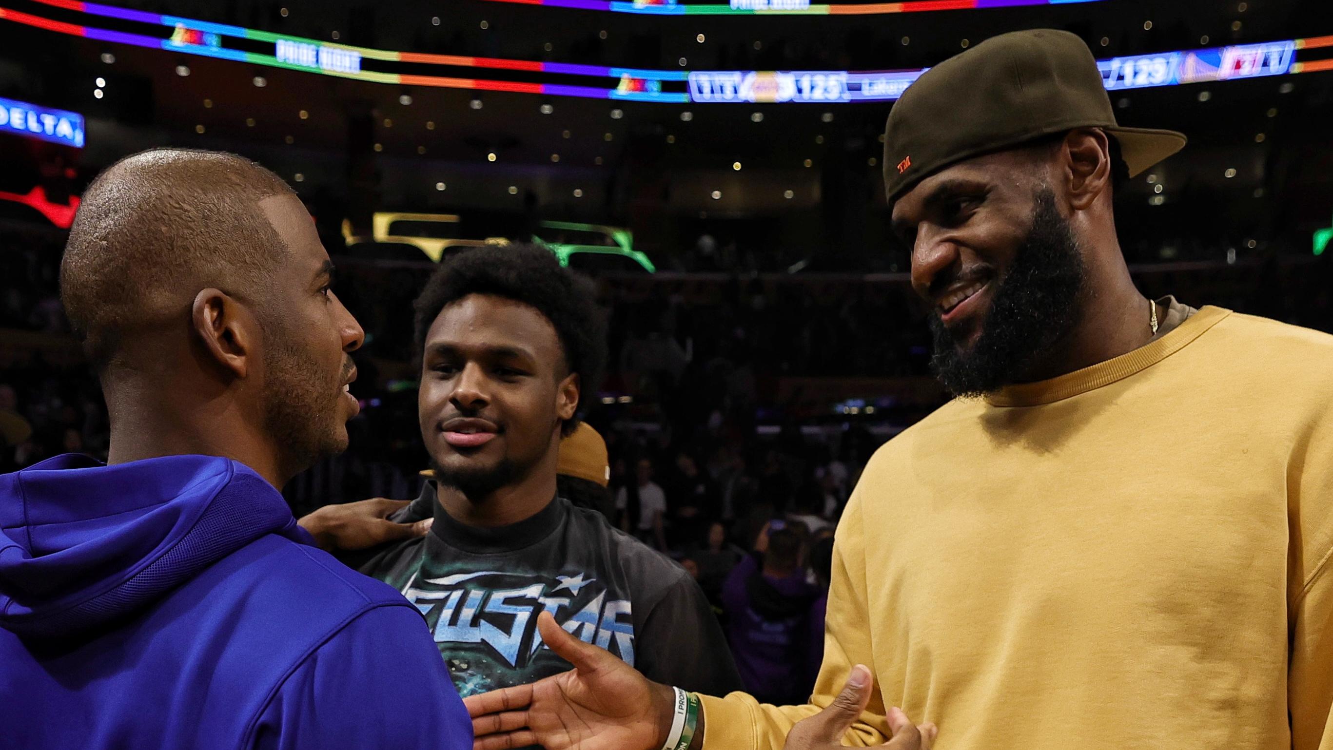 Golden State Warriors v Los Angeles Lakers