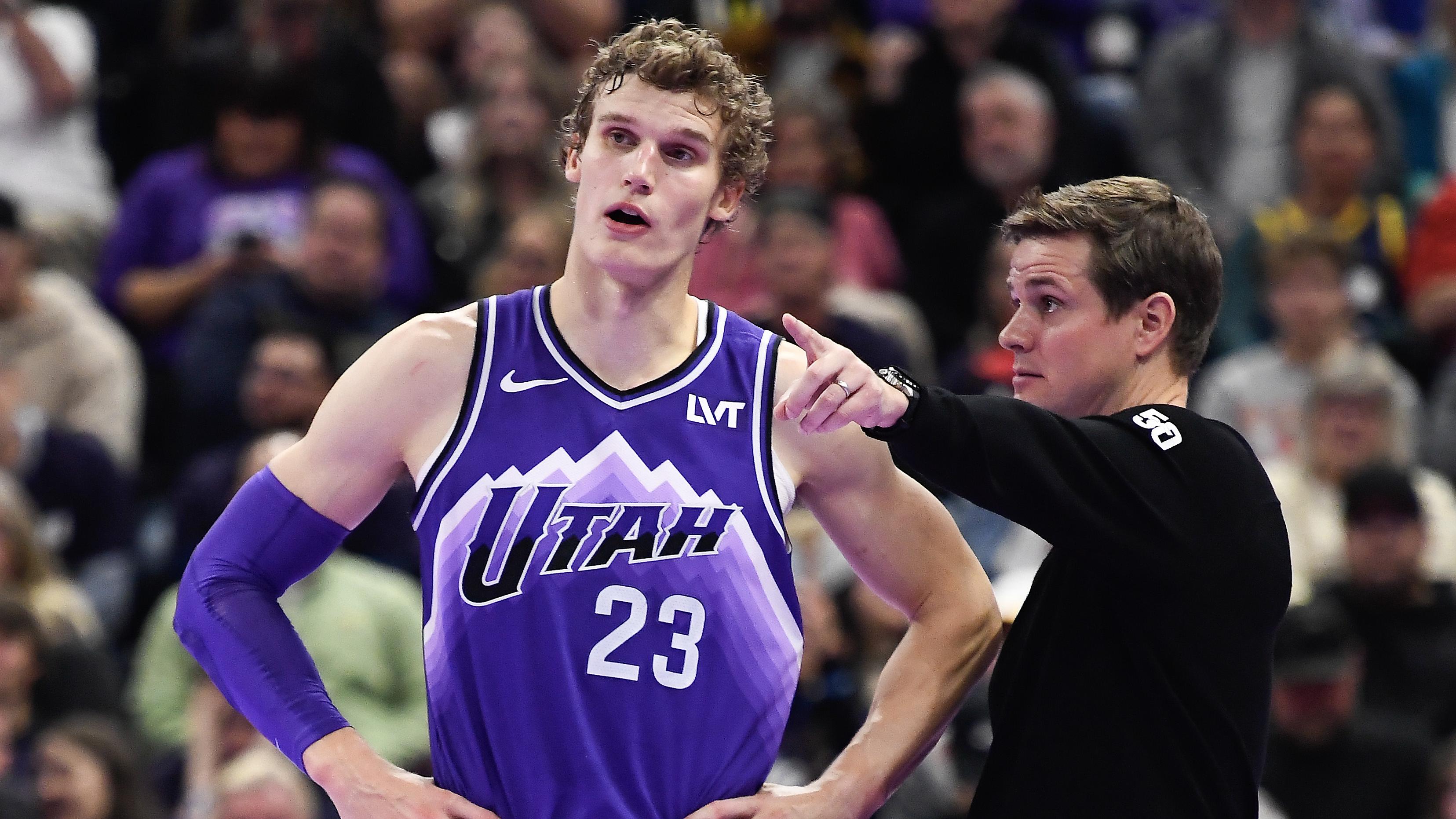 Phoenix Suns v Utah Jazz