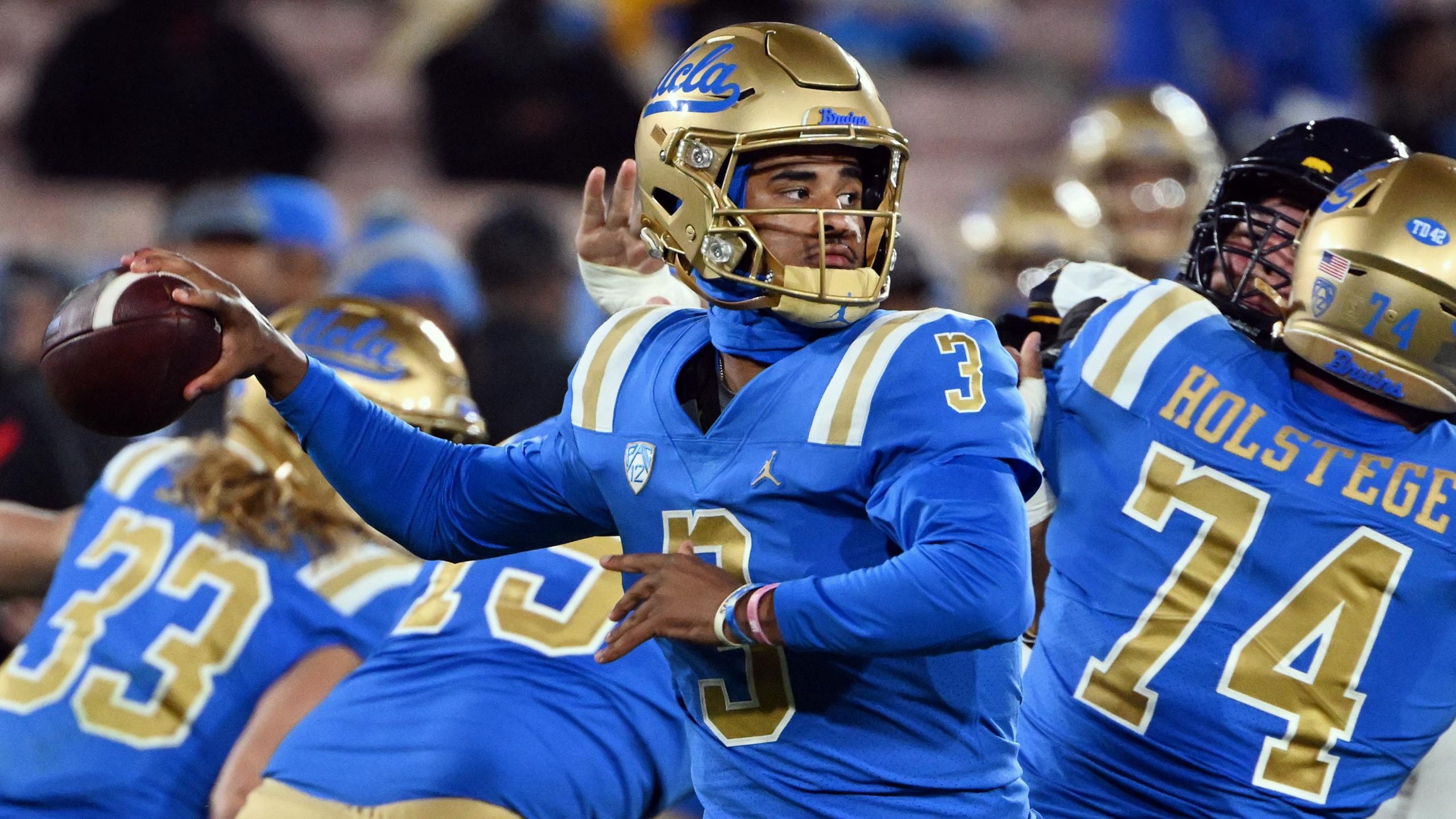 COLLEGE FOOTBALL: NOV 25 Cal at UCLA