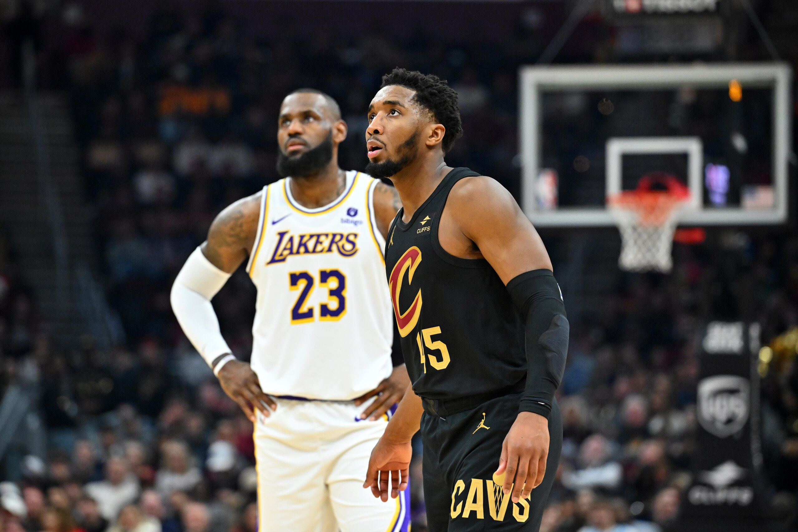 Los Angeles Lakers v Cleveland Cavaliers Los Angeles Lakers v Cleveland Cavaliers