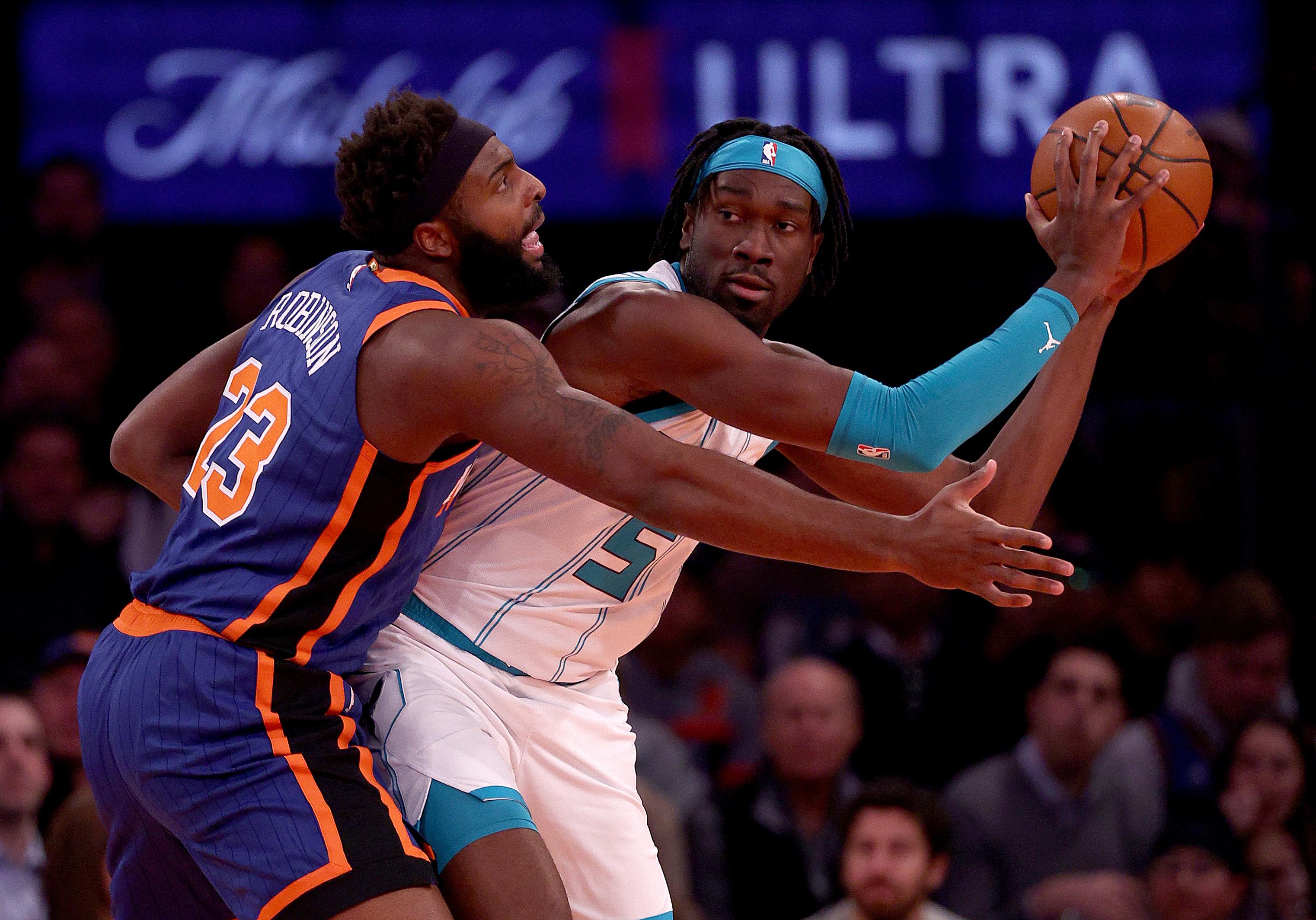 Charlotte Hornets v New York Knicks