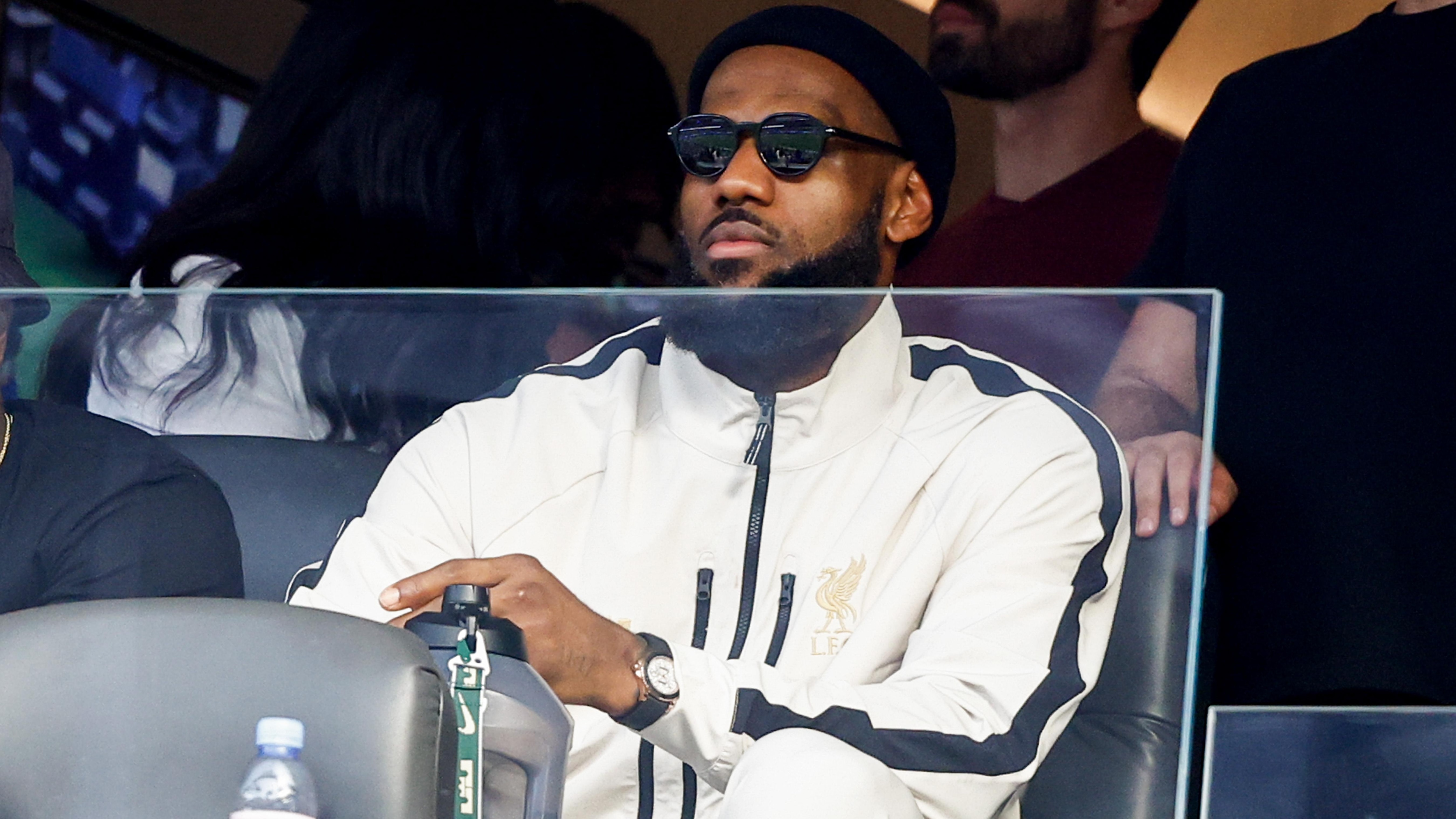 LeBron James Makes 2025 NFL Predictions for Super Bowl, MVP, Sleeper Team in Video