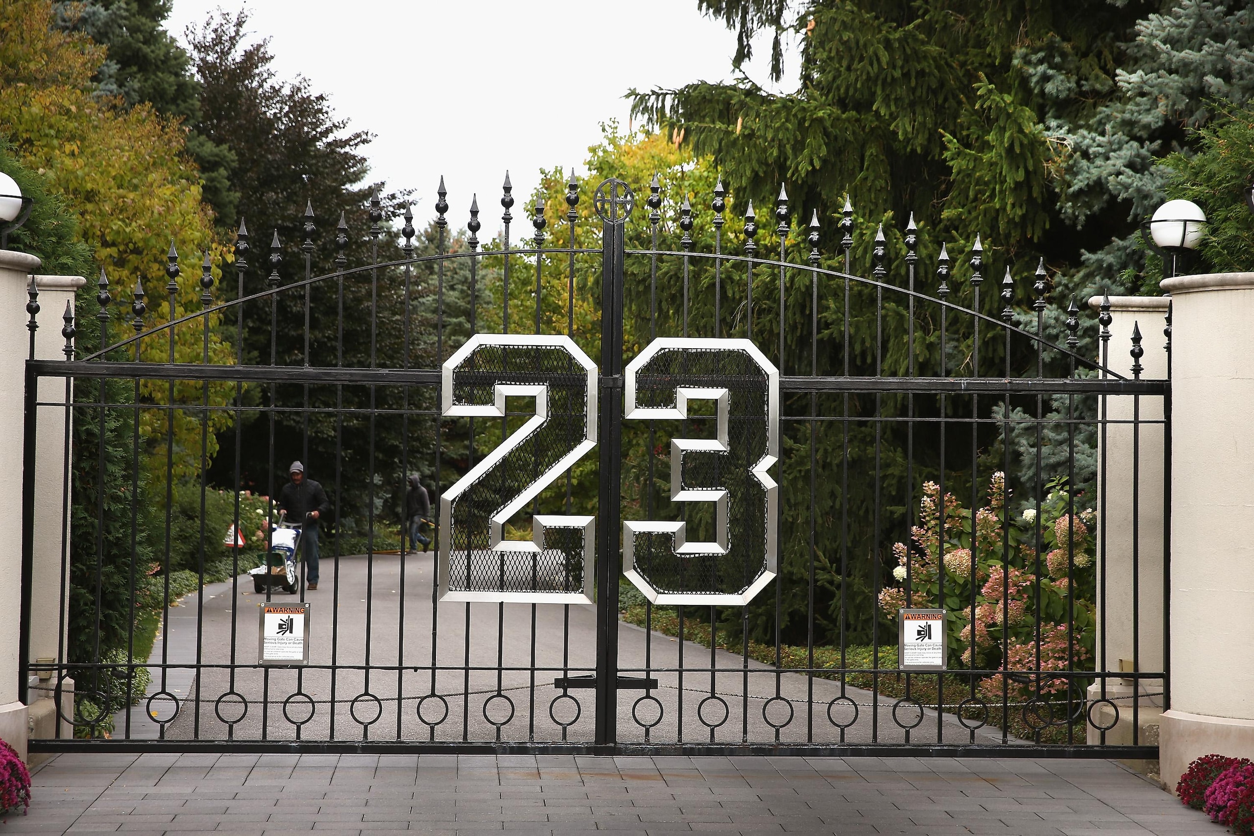 Michael Jordan To Auction Off 56,000 Sq Ft Illinois Mansion
