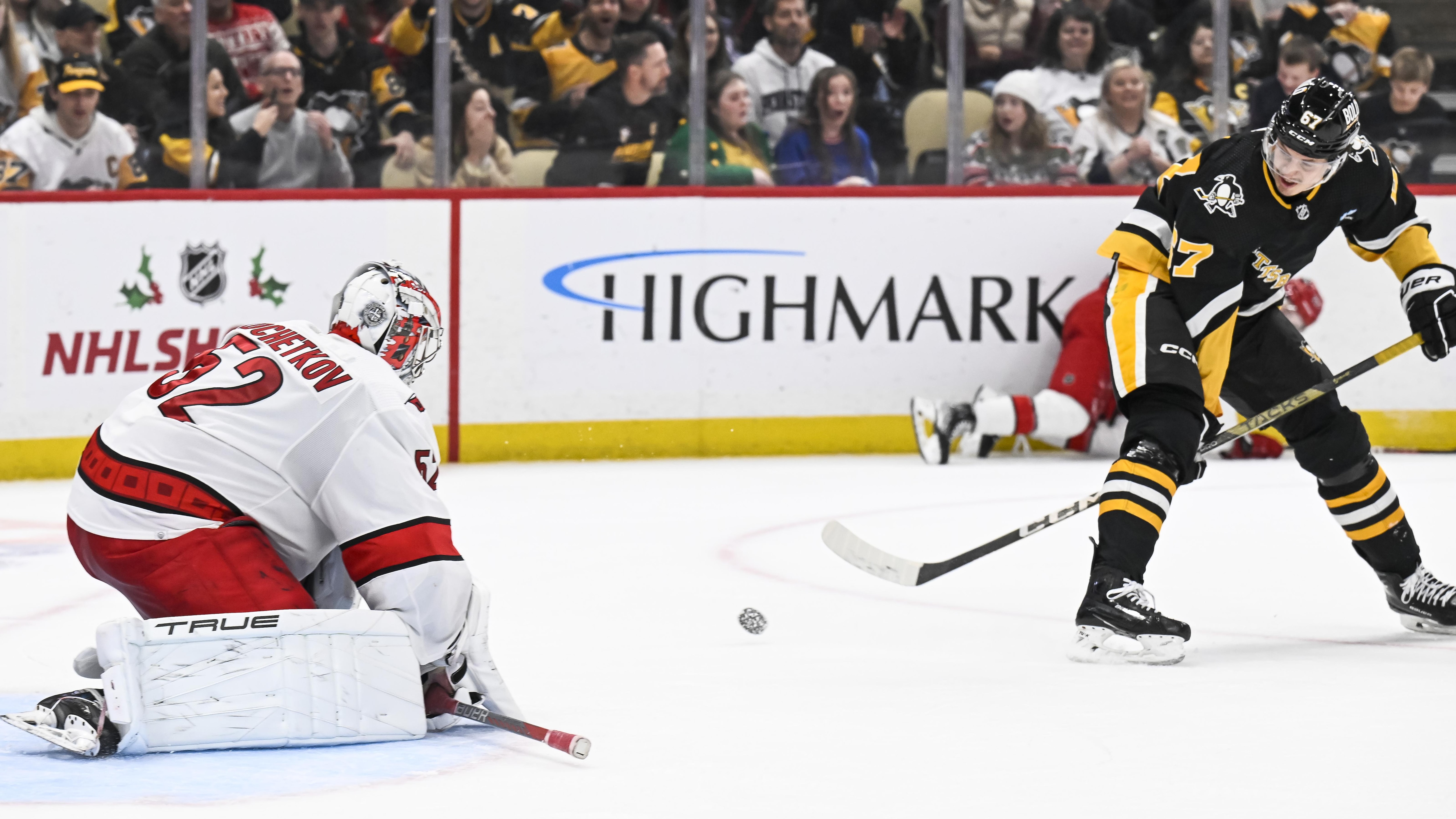 NHL: DEC 21 Hurricanes at Penguins