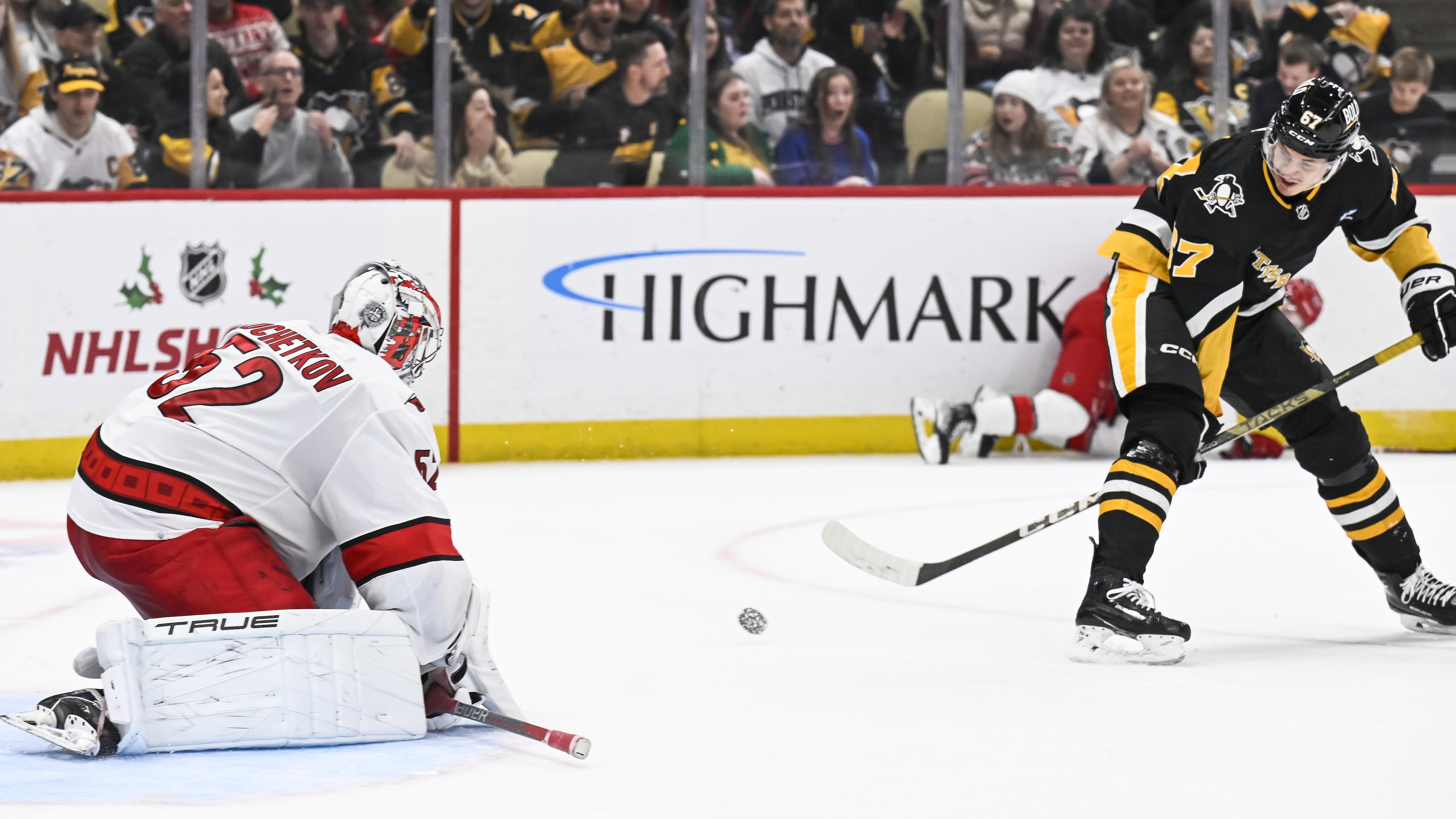 NHL: DEC 21 Hurricanes at Penguins