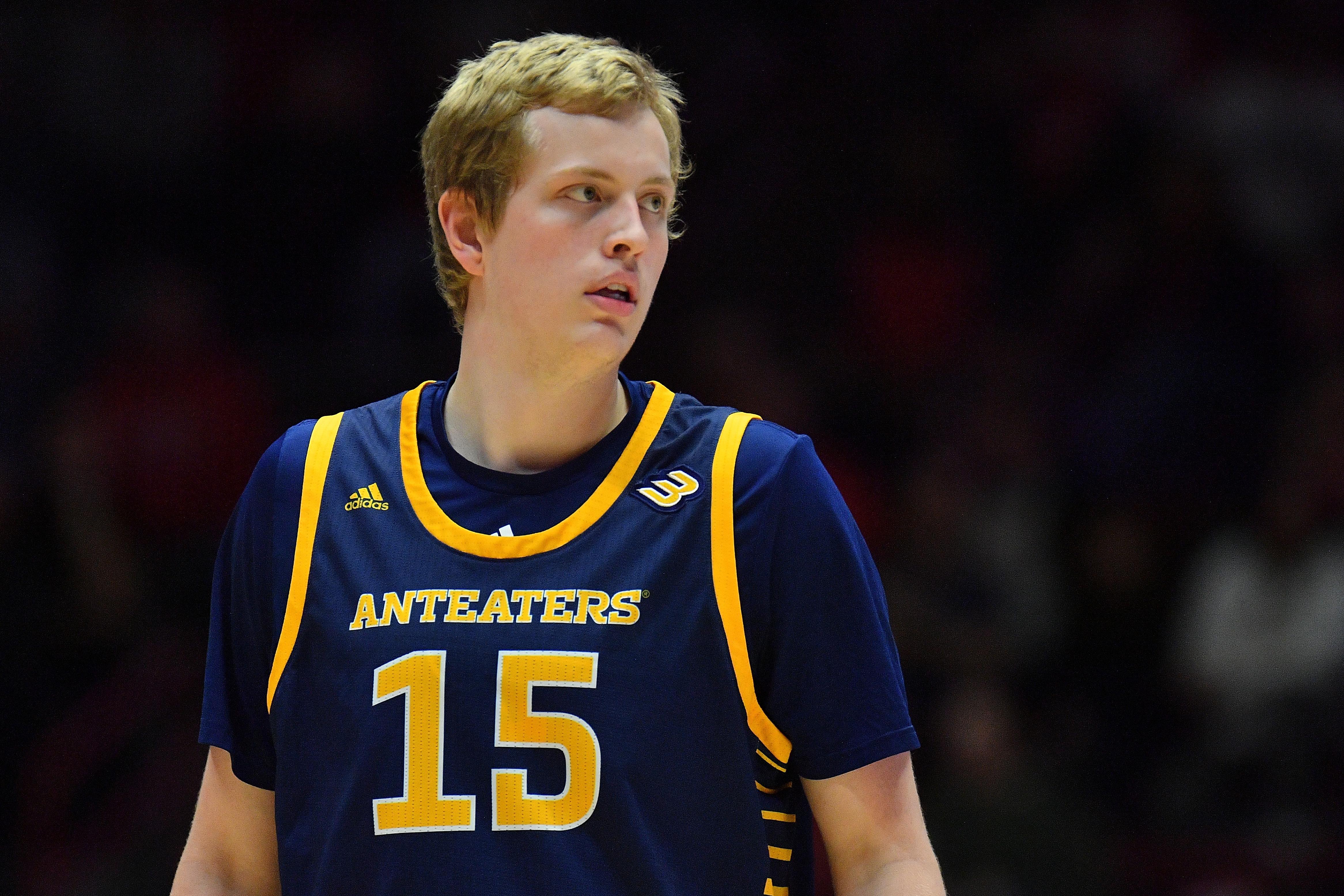 UC Irvine v New Mexico