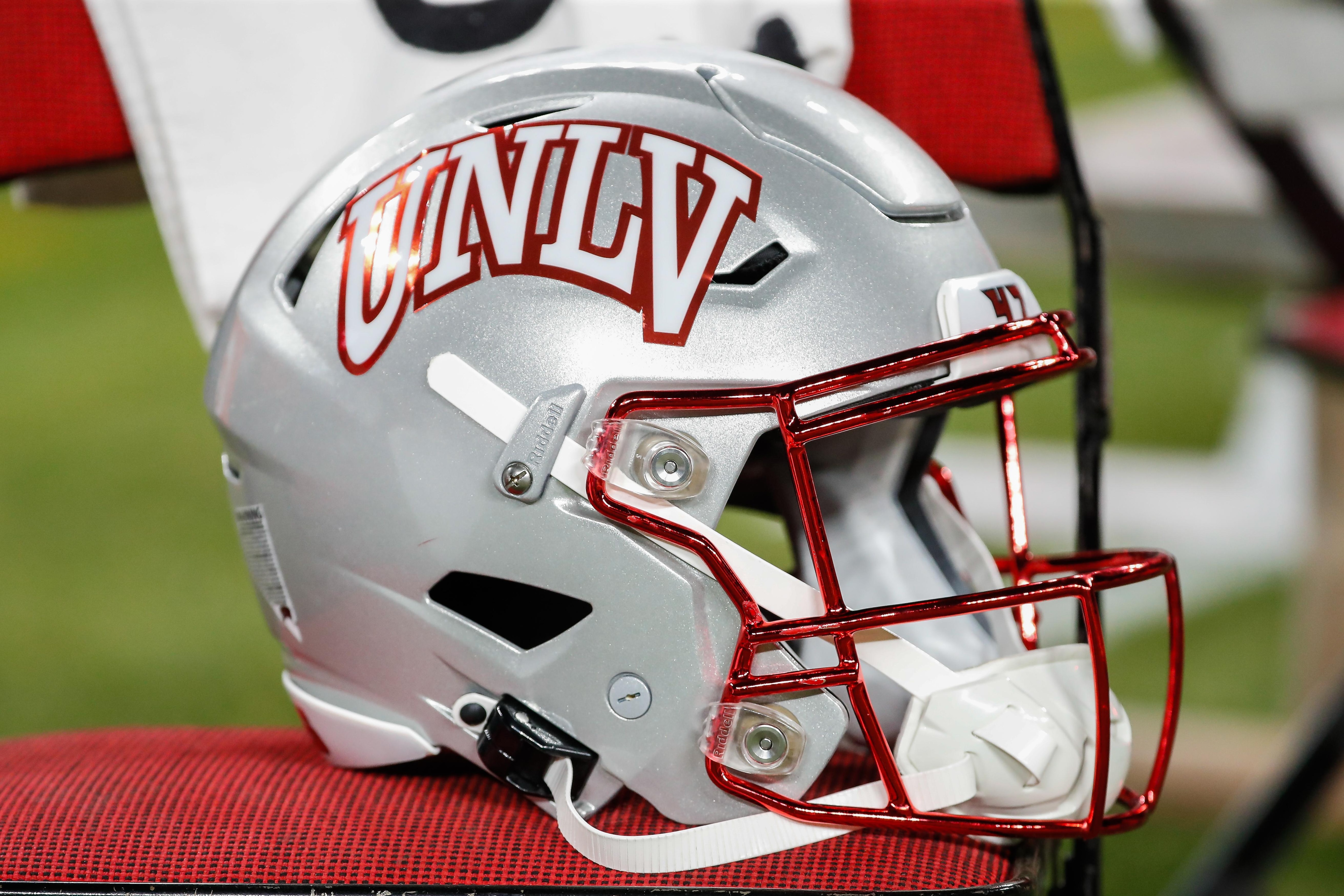 COLLEGE FOOTBALL: DEC 26 Guaranteed Rate Bowl - Kansas vs UNLV