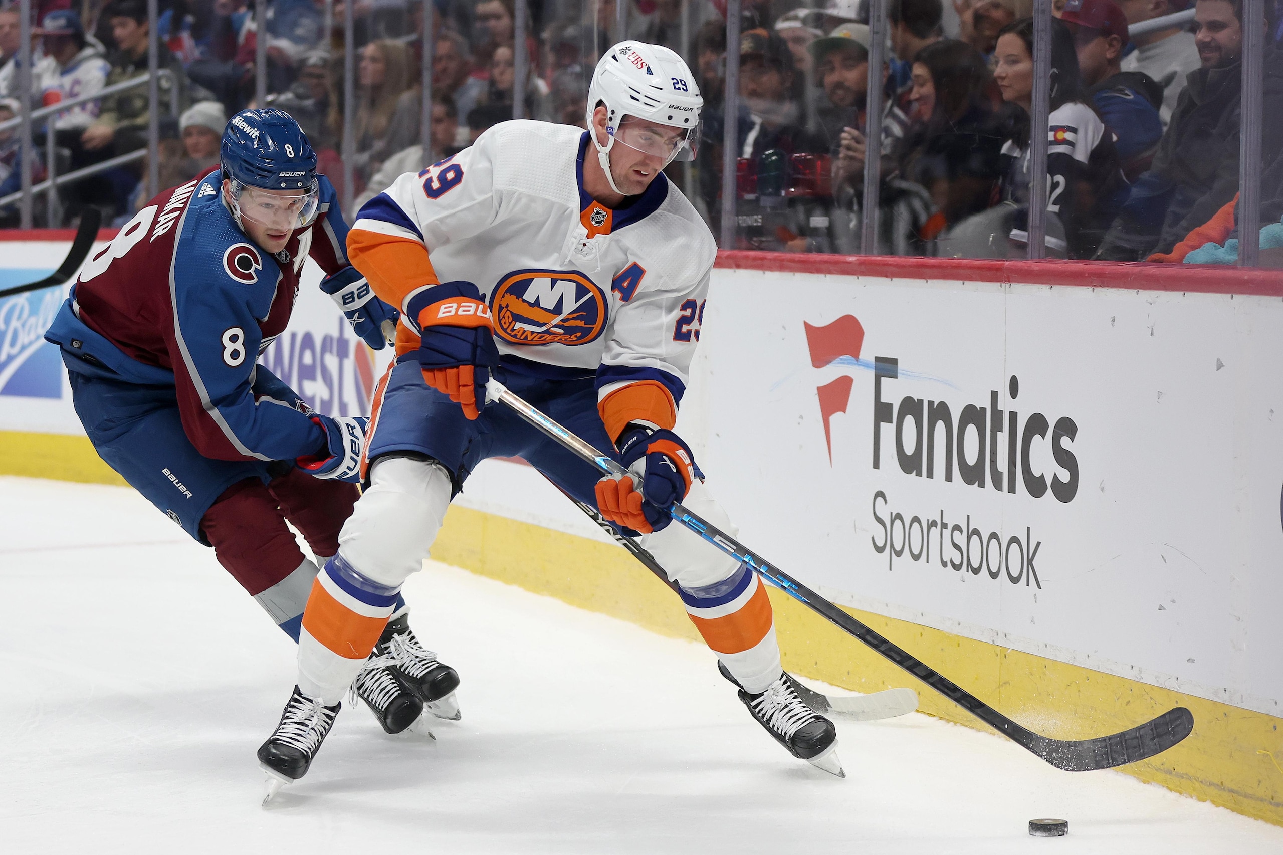 New York Islanders v Colorado Avalanche New York Islanders v Colorado Avalanche