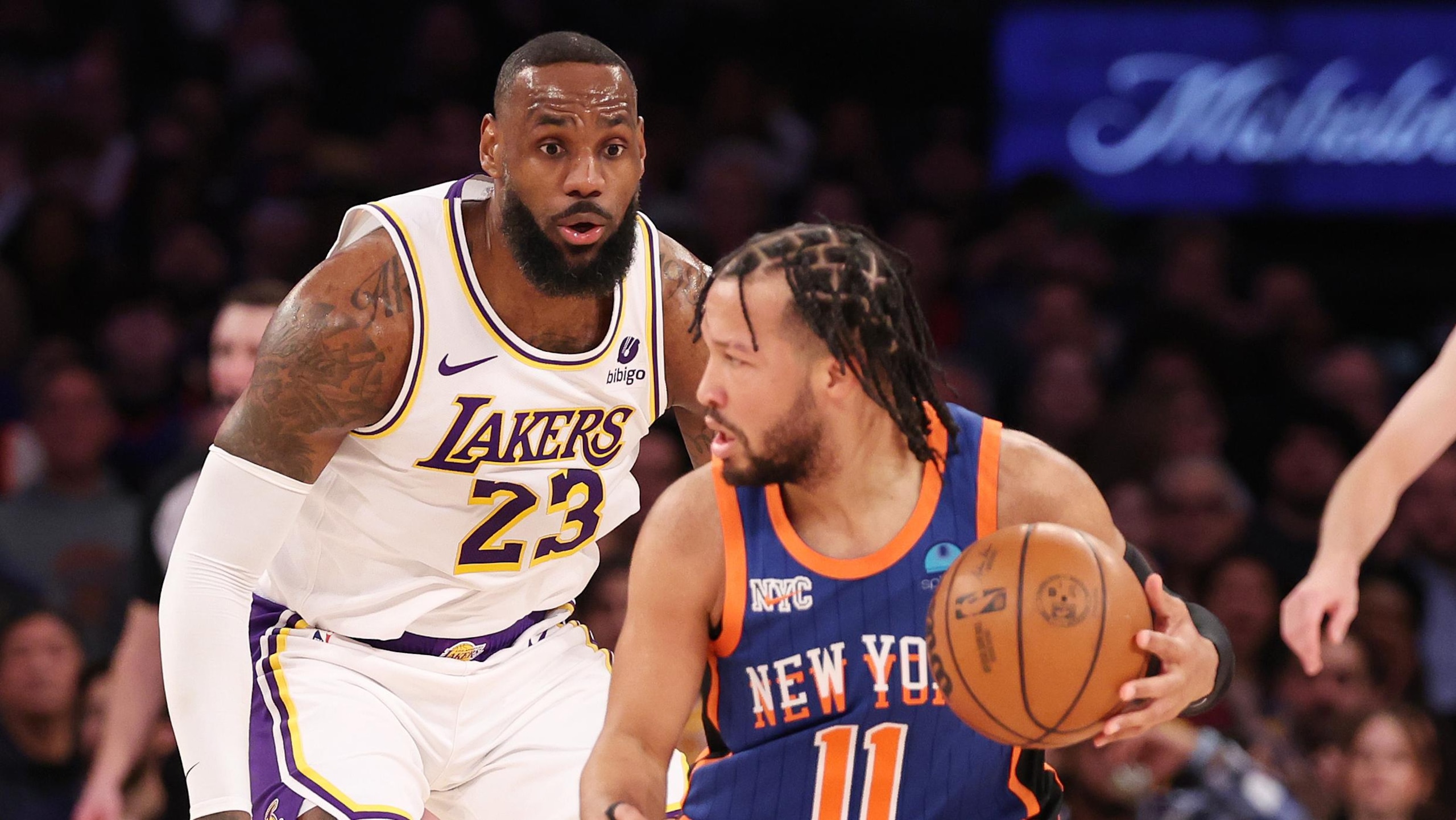 Los Angeles Lakers v New York Knicks