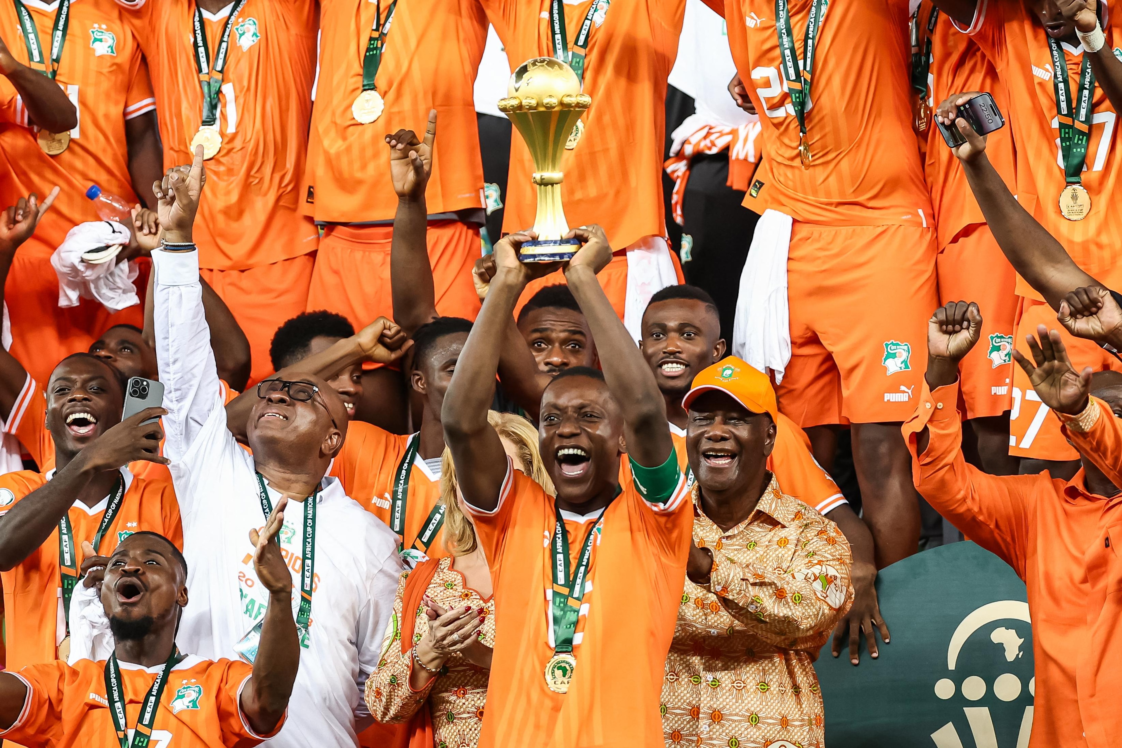 TOPSHOT-FBL-CAN-2024-CIV-NGR-TROPHY TOPSHOT-FBL-CAN-2024-CIV-NGR-TROPHY