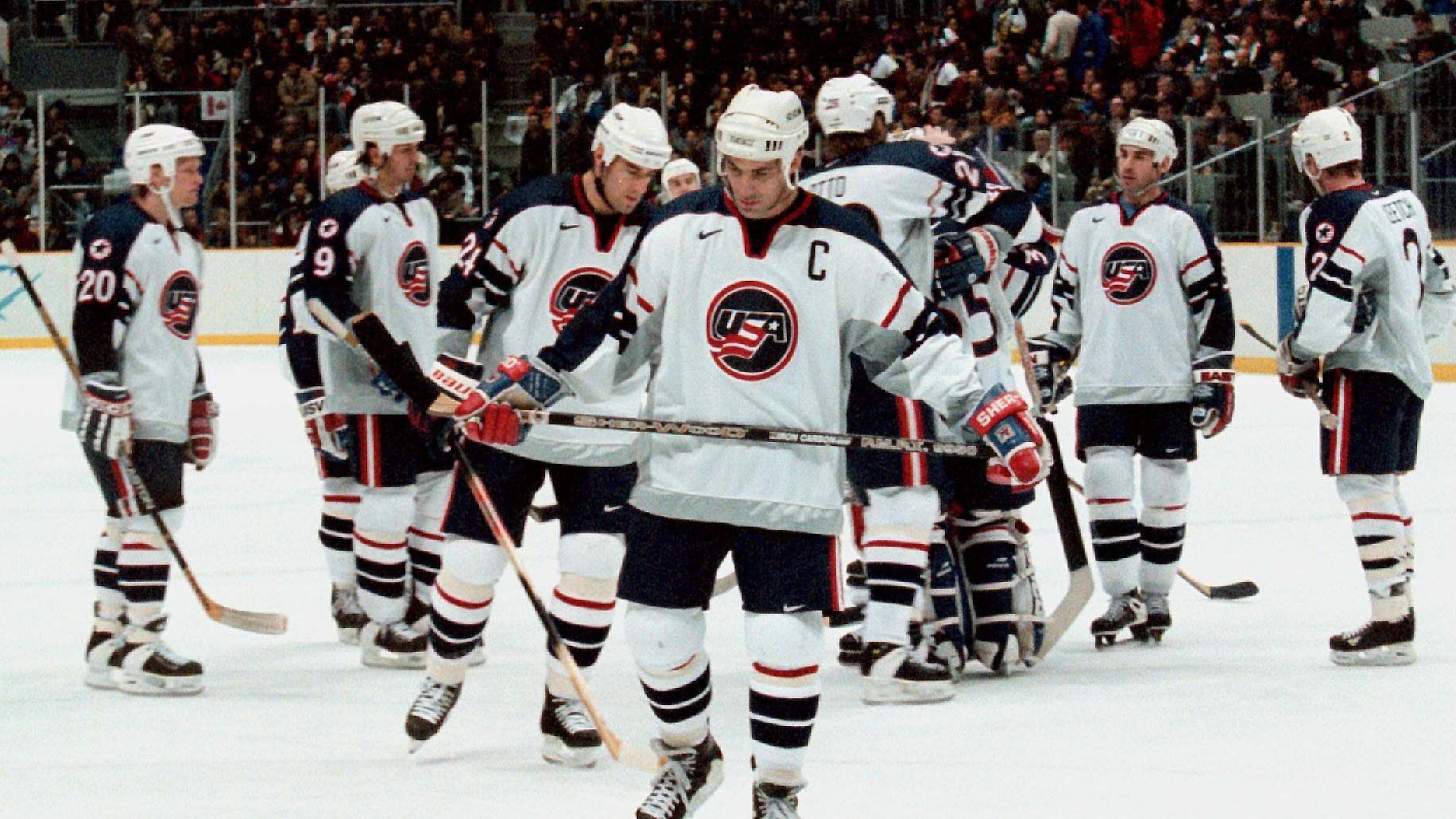 17 FEB 98 - US MEN LOSE TO THE CHEK REPUBLIC IN HOCKEY ,KNOCKING THEM OUT OF THE OLYMPICS. CHRIS CHE