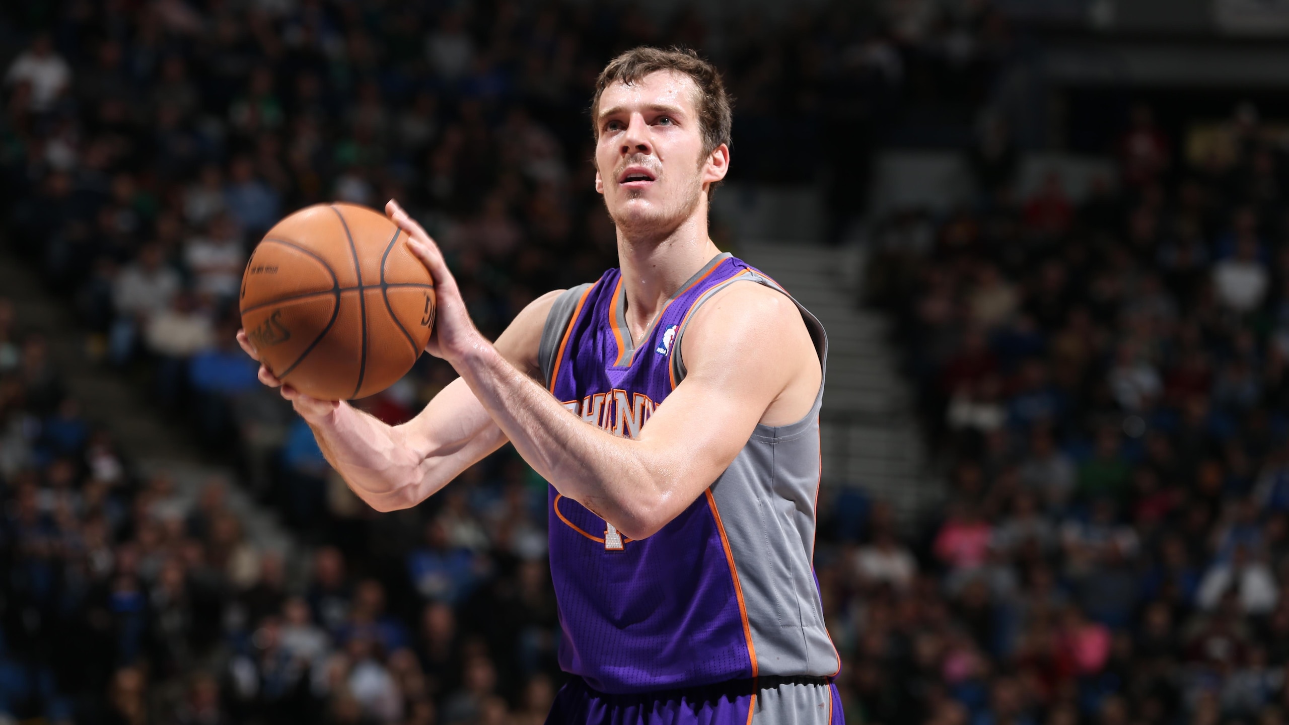 Phoenix Suns v Minnesota Timberwolves