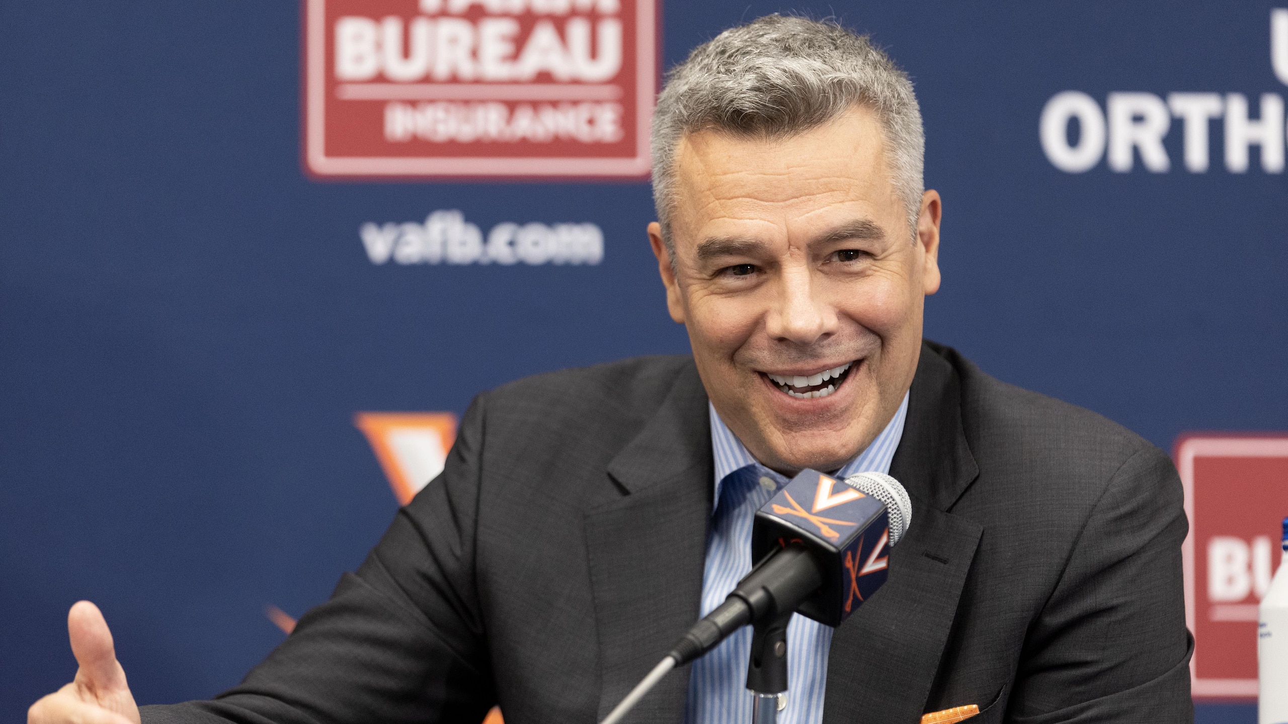 Virginia Men's Basketball Coach Tony Bennett Announces Retirement