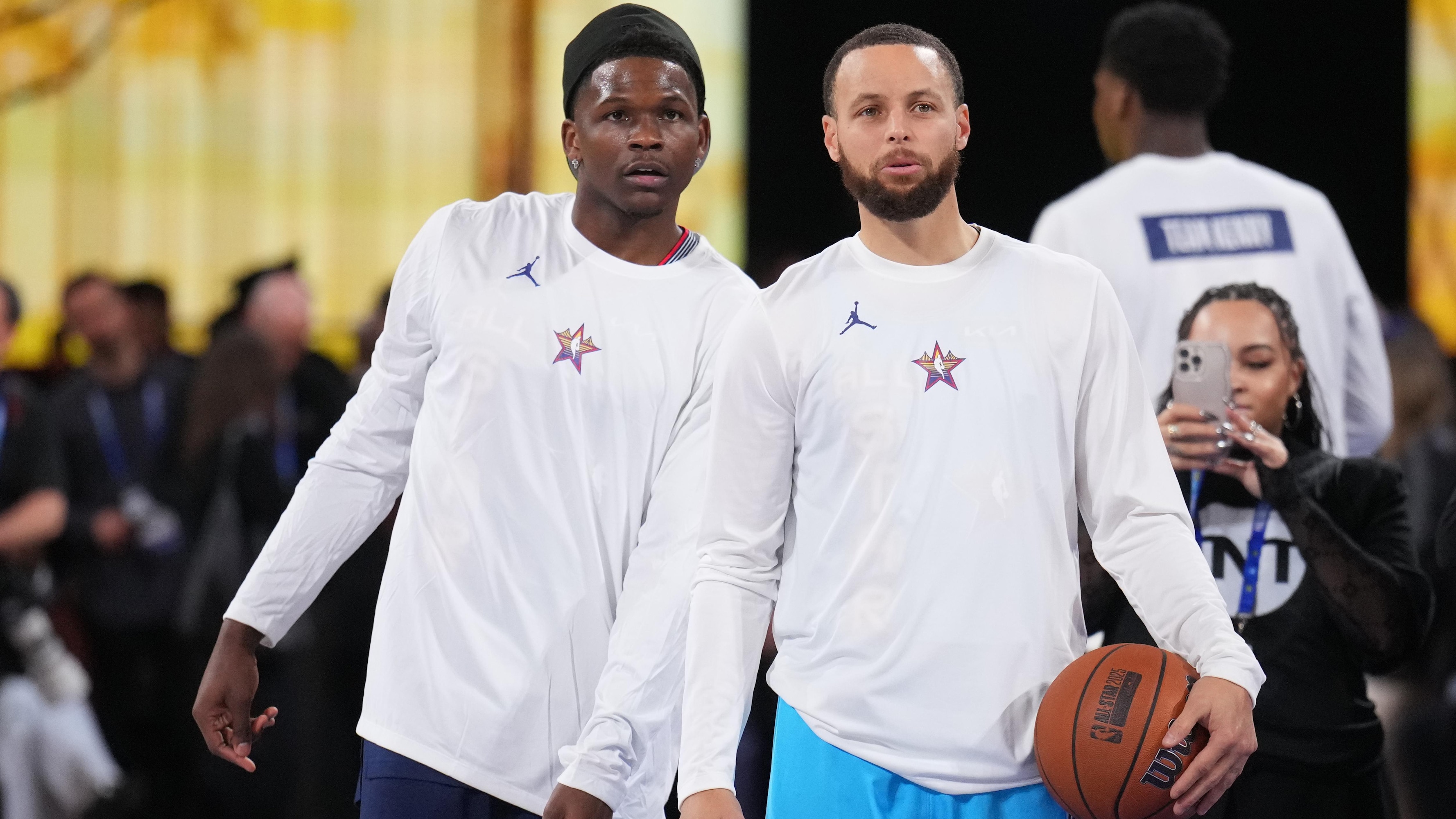 Stephen Curry Wears Anthony Edwards’ ‘Gold Medal’ AE 1 Low Signature Shoe in NBA ASG Weekend Video