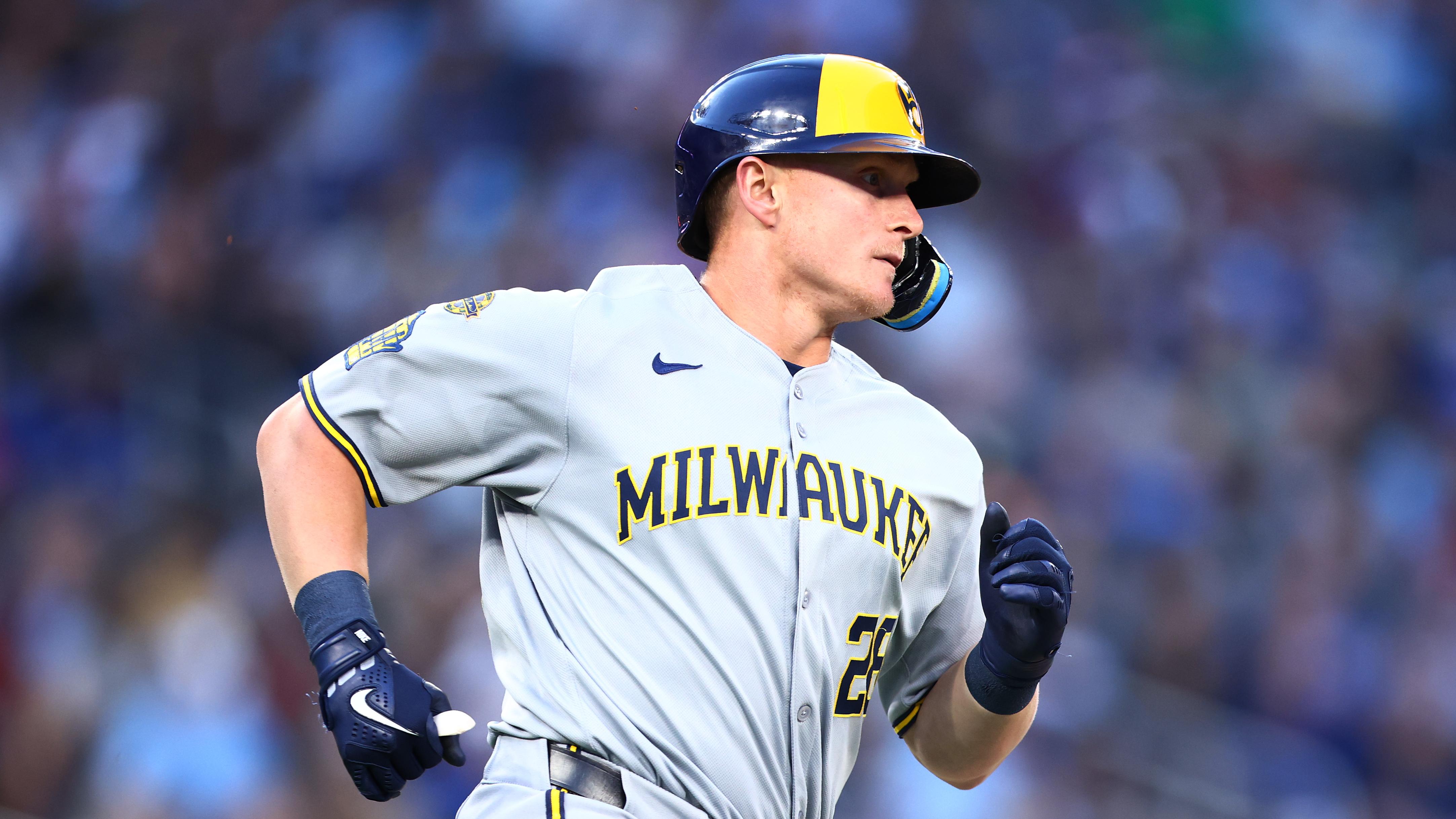 Milwaukee Brewers v Toronto Blue Jays