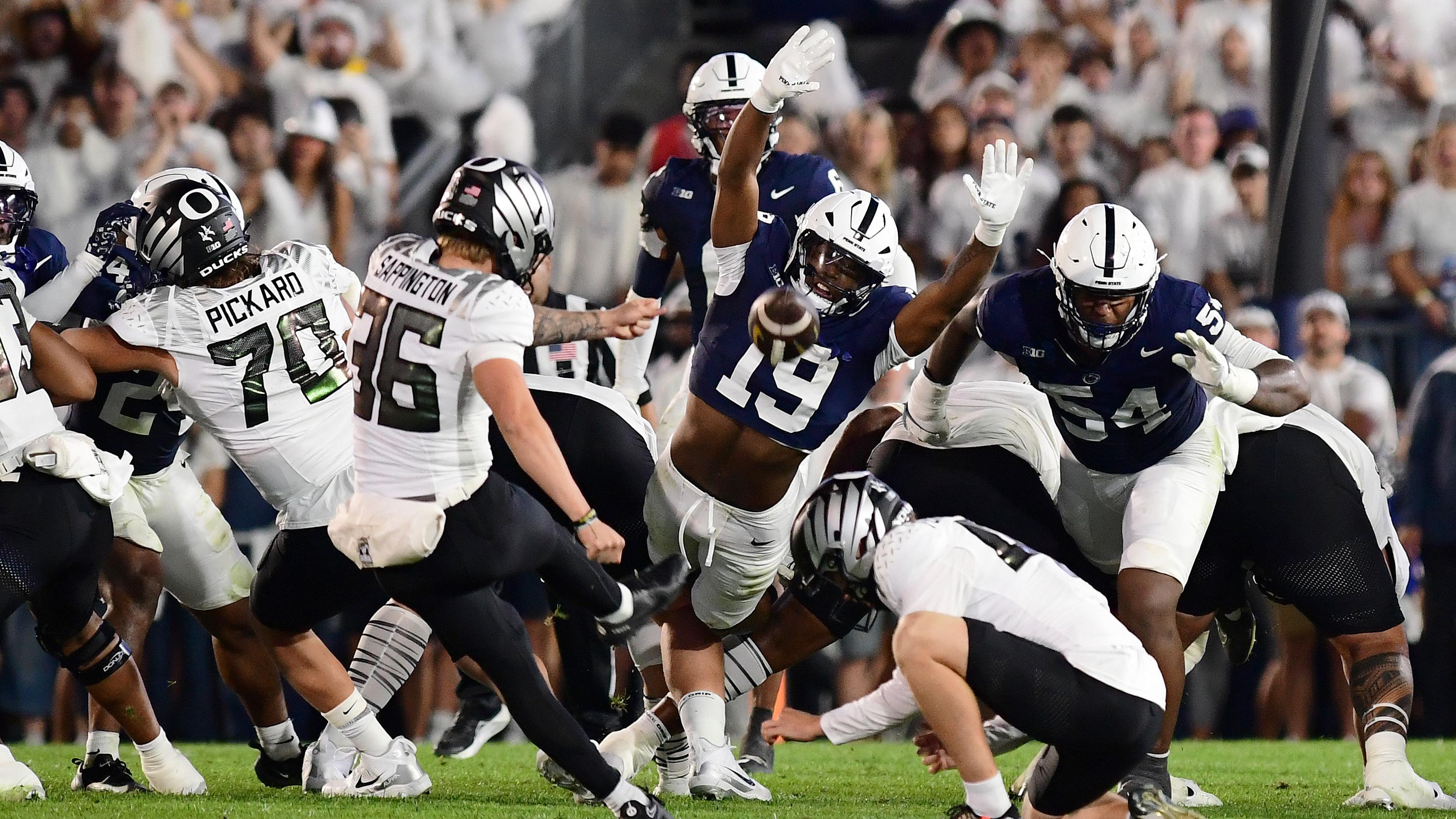 COLLEGE FOOTBALL: SEP 27 Oregon at Penn State