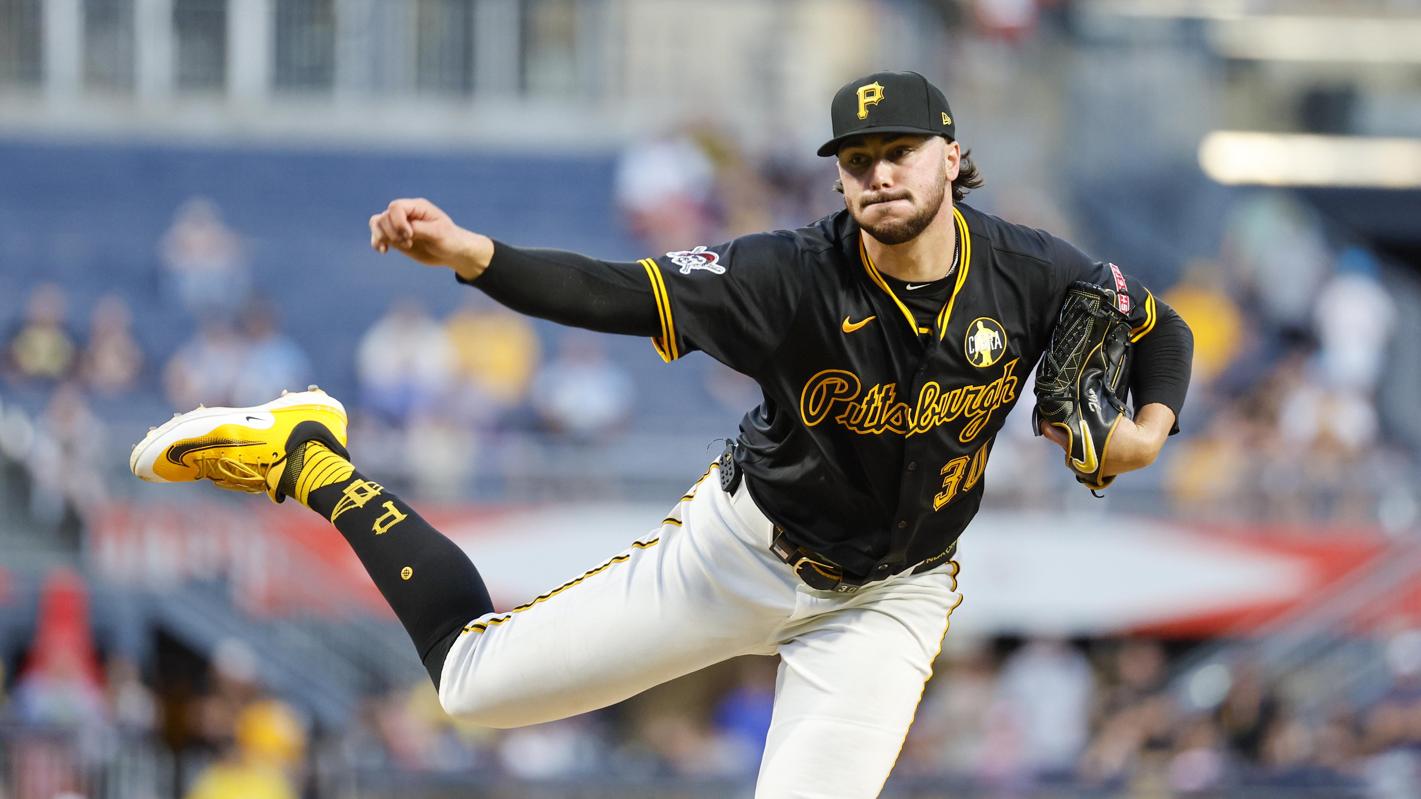 Toronto Blue Jays v Pittsburgh Pirates