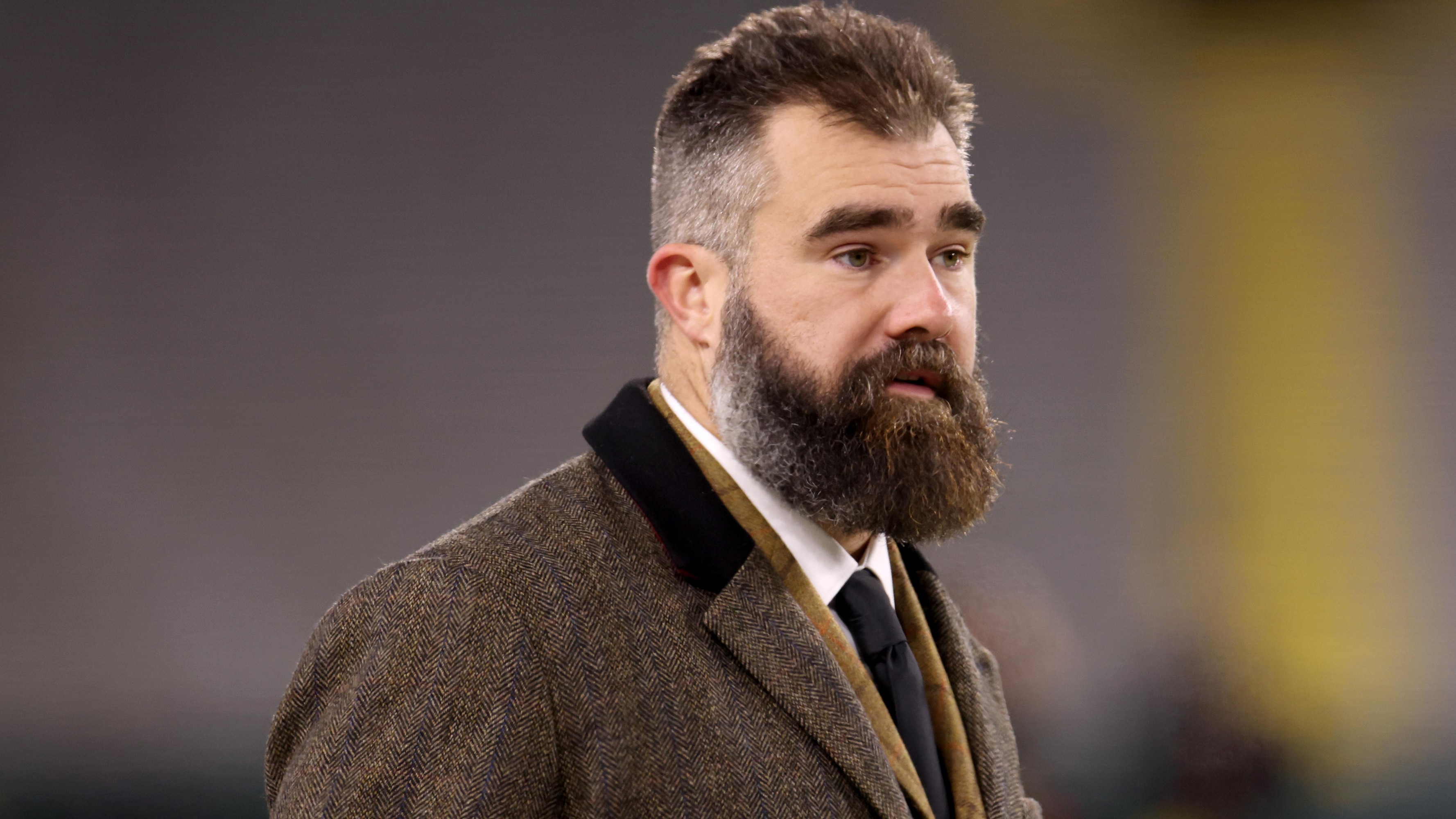 bleacherreport.com - Julia Stumbaugh - Holy S--t,' Jason Kelce Goes Bobsledding for 1st Time Ever in Trending Video