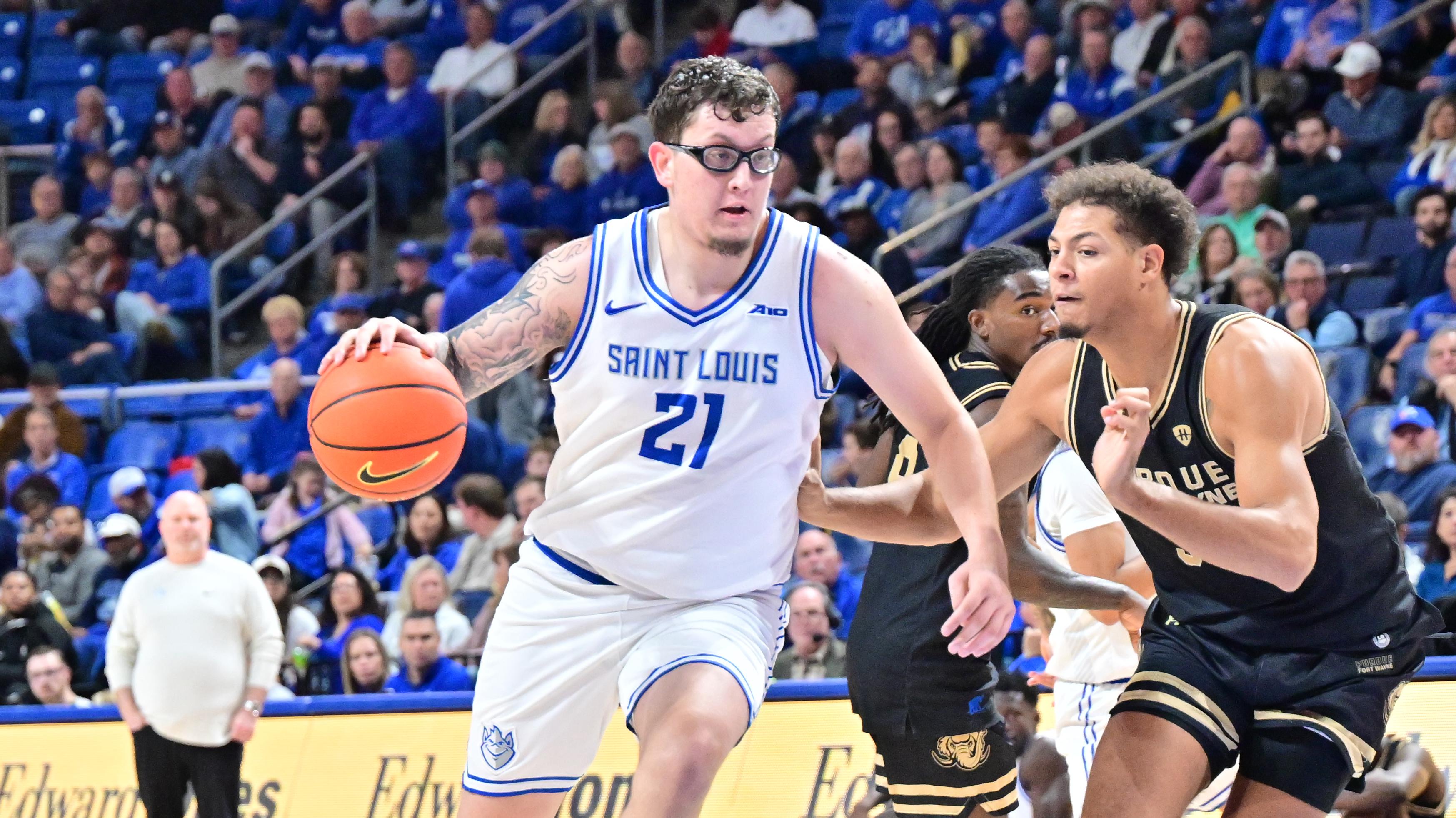 COLLEGE BASKETBALL: NOV 21 Purdue Fort Wayne at Saint Louis