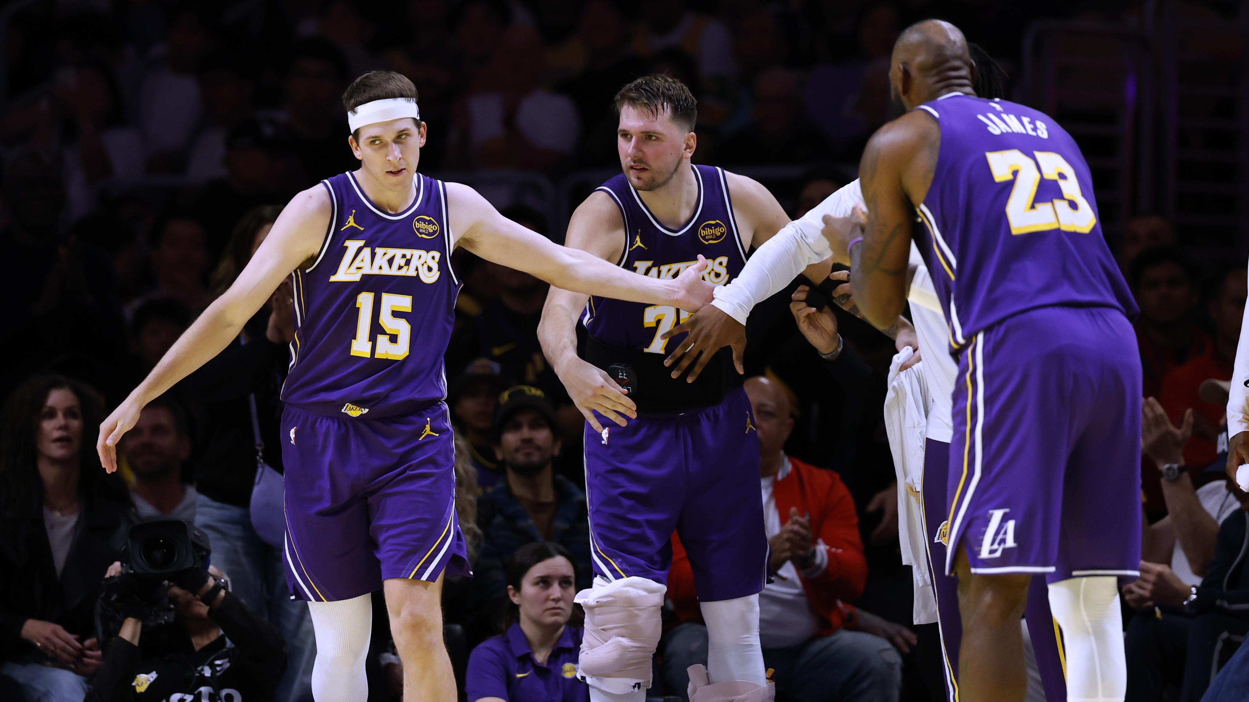 Los Angeles Clippers v Los Angeles Lakers